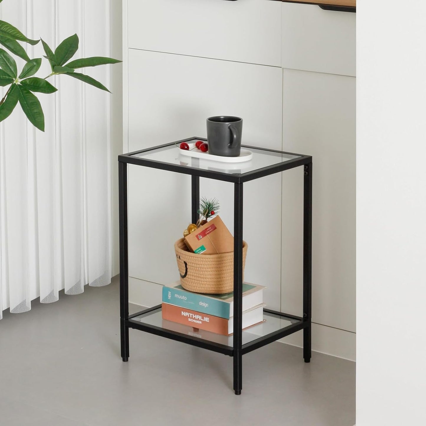 Modern 2-Tier Tempered Glass End Table - Stylish Black Metal Side Table for Small Spaces, Perfect for Living Room & Bedroom (Black, 1PCS)