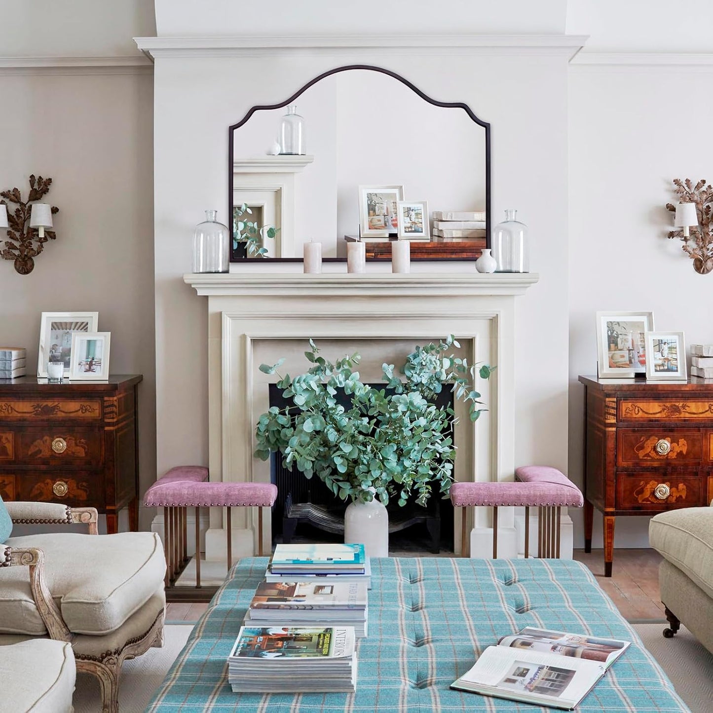 Chende Black Wall Mirror, Antique Arched Mirror for Fireplace Decor with Wooden Frame, 40'' x 28'' Elegant Scalloped Mirror for Living Room, Dining Room, Entryway