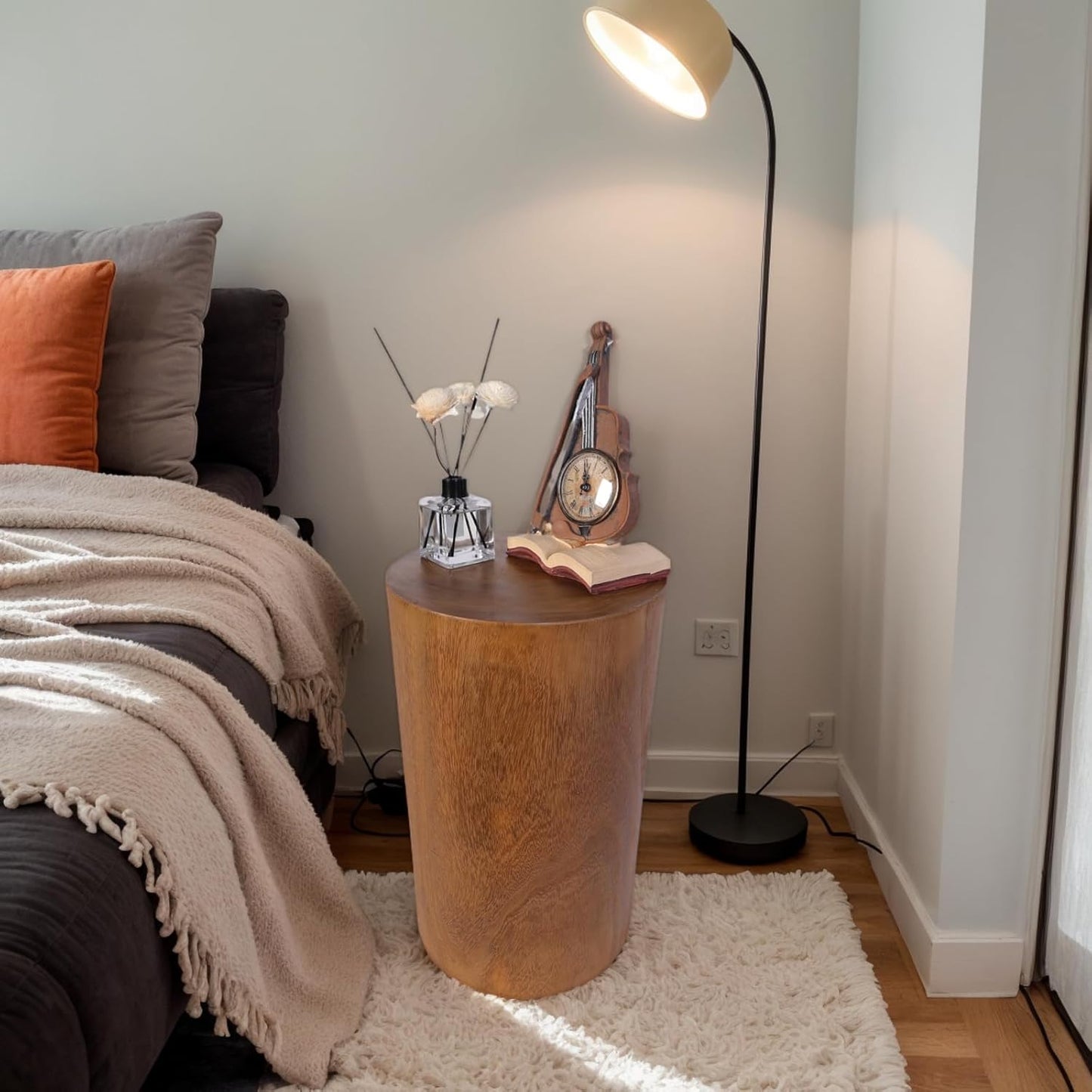 Athaliah Wooden Tree Stump Stool,Decorative Garden Stool Wood Stump Table Round Side Table Wood End Table,Rustic Vintage Table for Living Room Bedroom Balcony Family and Office 19.25" Tall