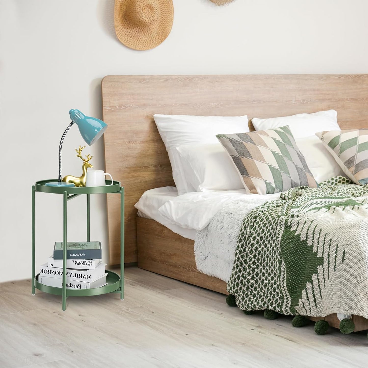 danpinera 2 Tier Metal Side Table with Removable Tray, Folding End Table Outdoor Small Accent Table, Anti-Rust Green Nightstand for Bedroom Balcony Patio, Set of 2 (Dark Green)