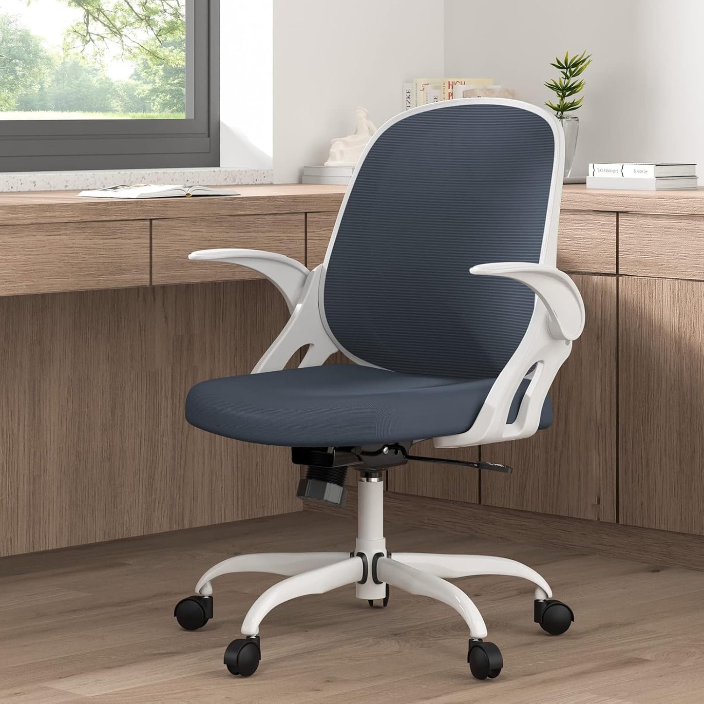 Home Office Chair Work Desk Chair Comfort Ergonomic Swivel Computer Chair, Breathable Mesh Desk Chair, Lumbar Support Task Chair with Wheels and Flip-up Arms and Adjustable Height