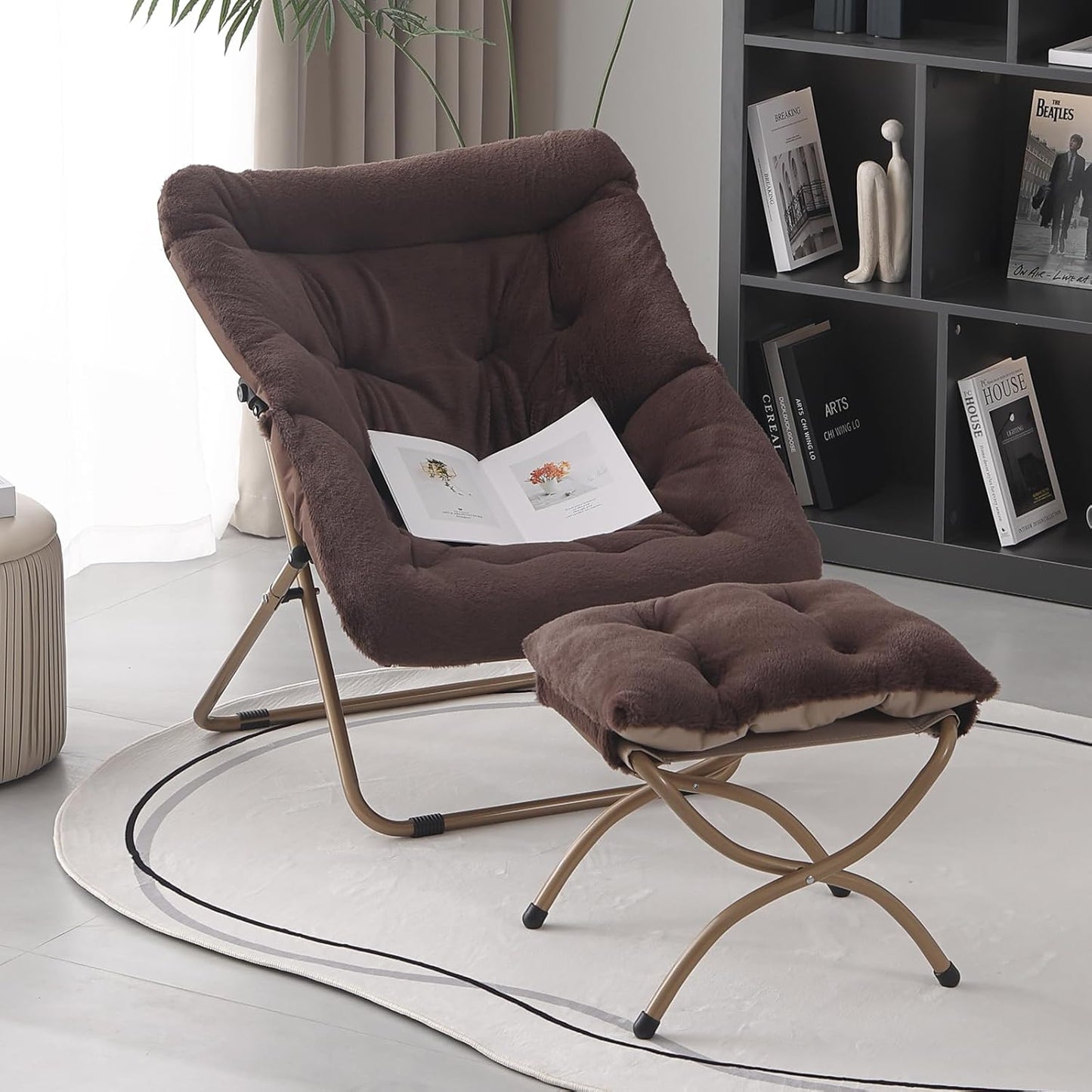 Saucer Chair with Ottoman, Oversized Folding Faux Fur Chair, Foldable Metal Frame Chair for Bedroom, Living Room, Balcony, Patio, Study, Playroom (Coffee)