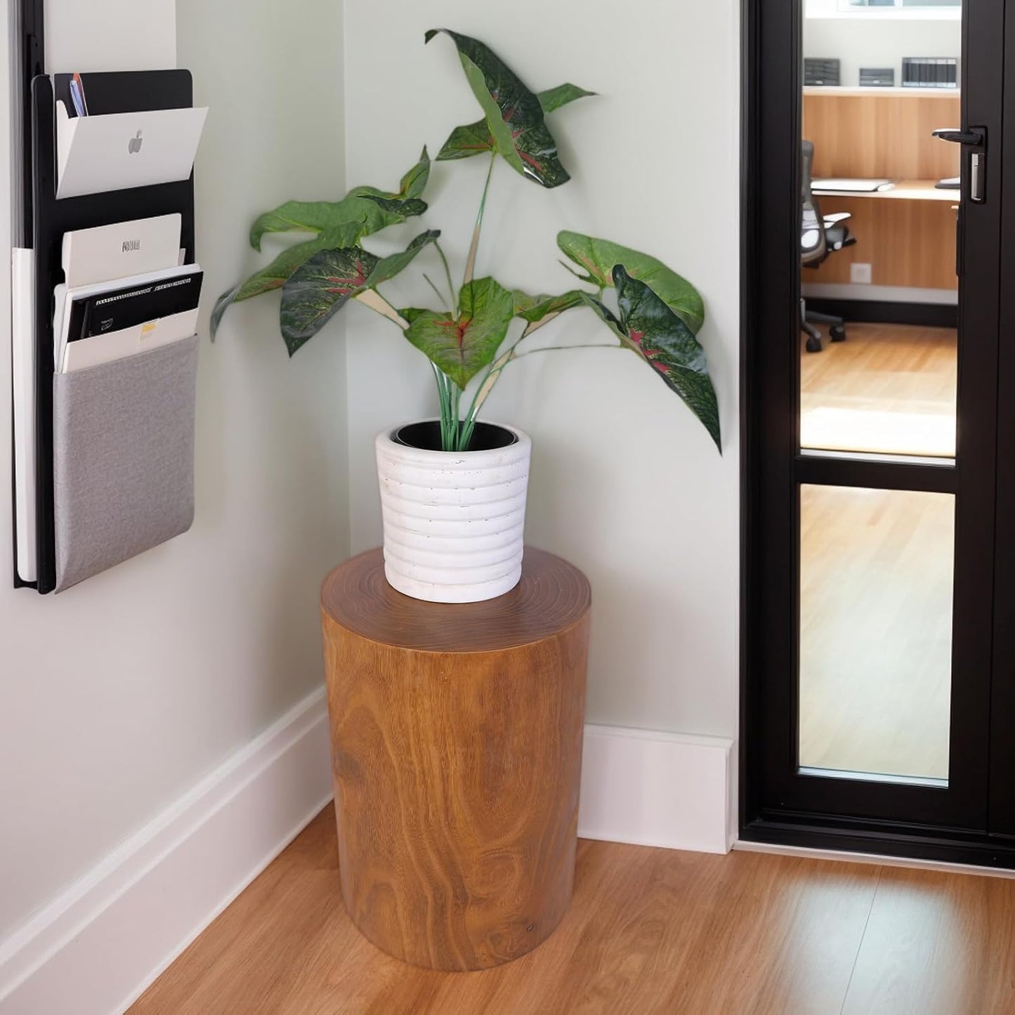 Athaliah Wooden Tree Stump End Table, 15.75" Paulownia Wood Hand Carved Rustic Wood Side Table, Wood Stump for Plant Stand Decor Nightstands Stool Indoor Outdoor