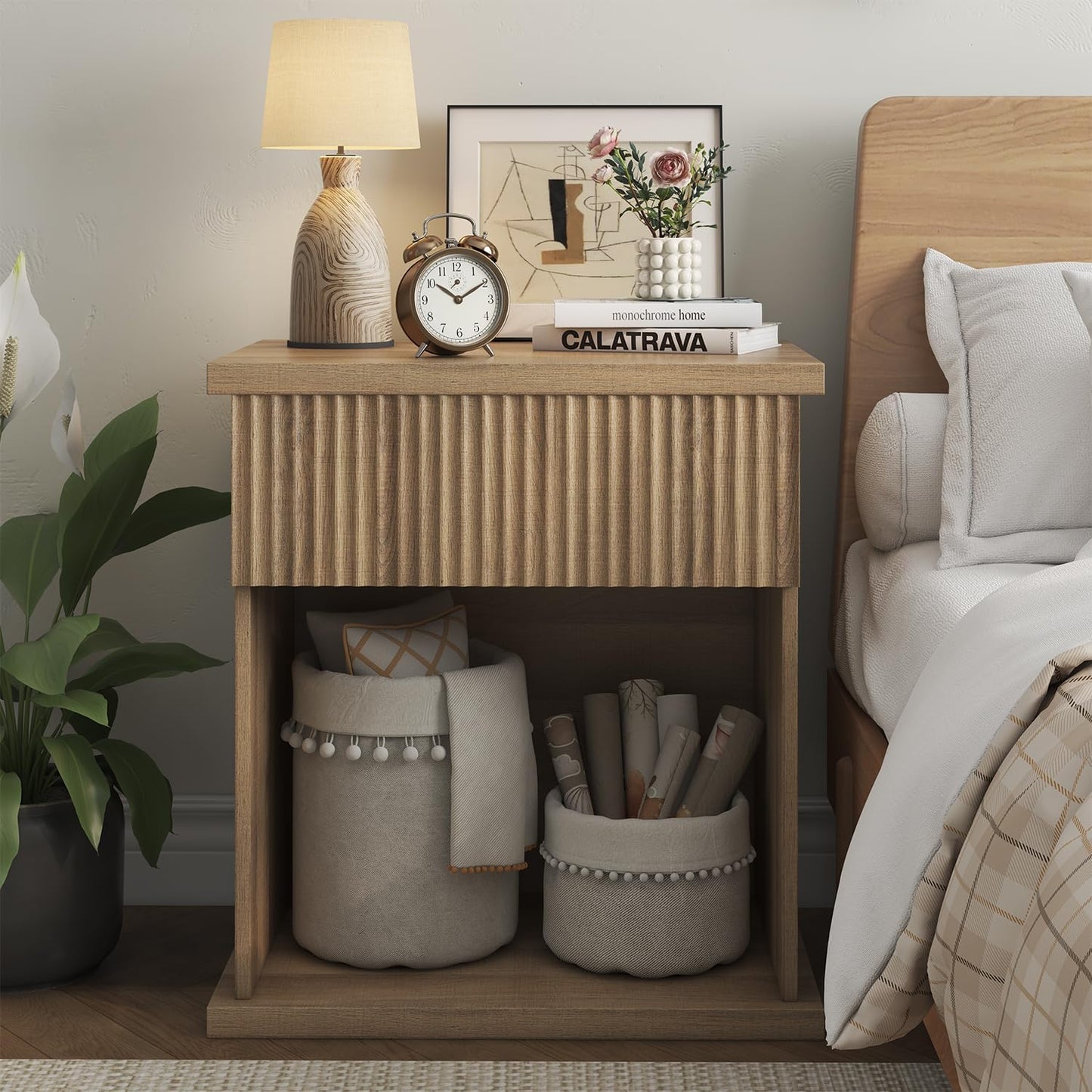 Fluted Nightstand, 22.8" Wide Nightstands with Drawer Storage Large Wood BedsideTable Night Stand for Bedroom, Natural Oak