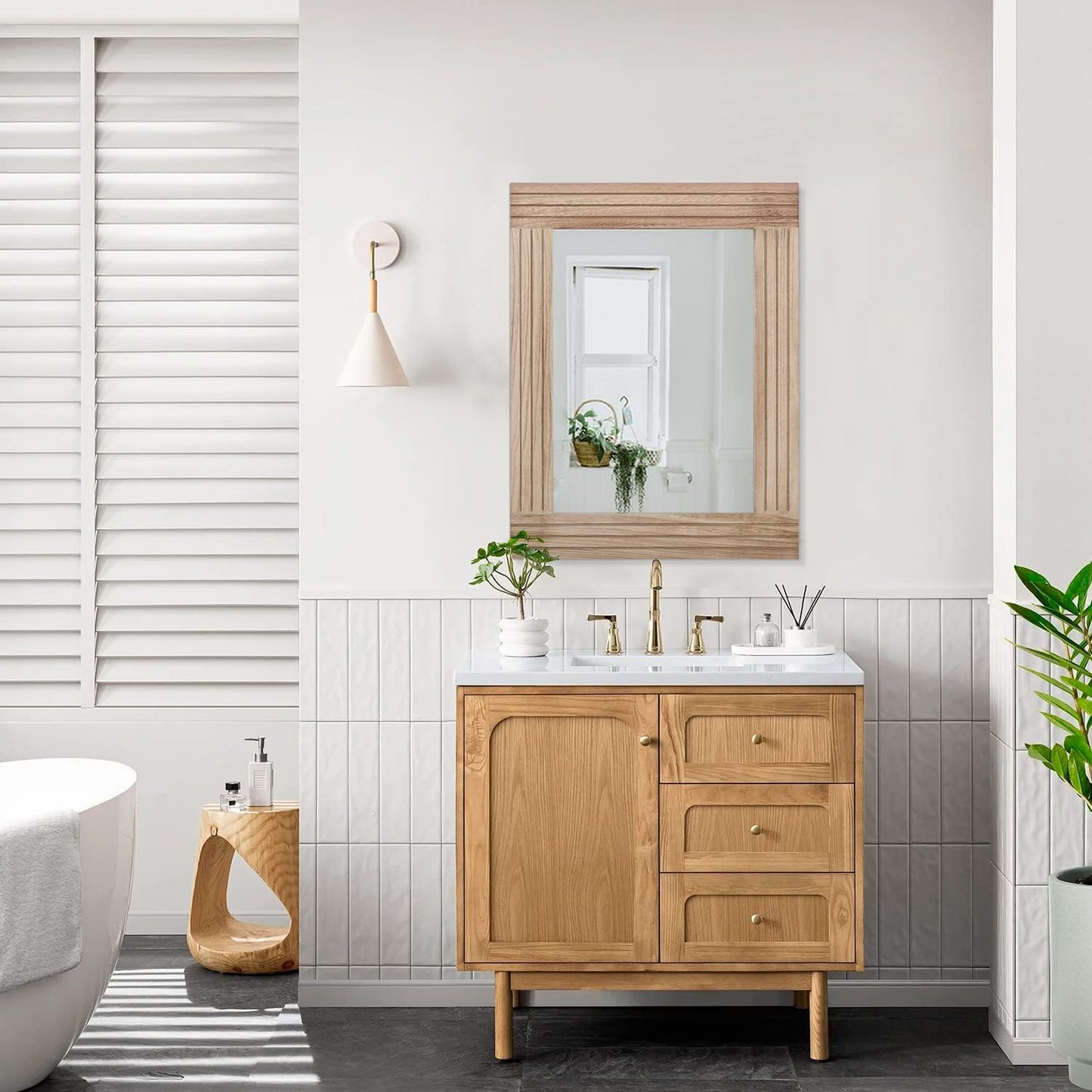 Rectangle Mirror Retro Wooden Wall-Mounted Mirrors Farmhouse Bedroom Bathroom Vanity Entrance Decorative Antique Hanging Mirror Large 20"x16"