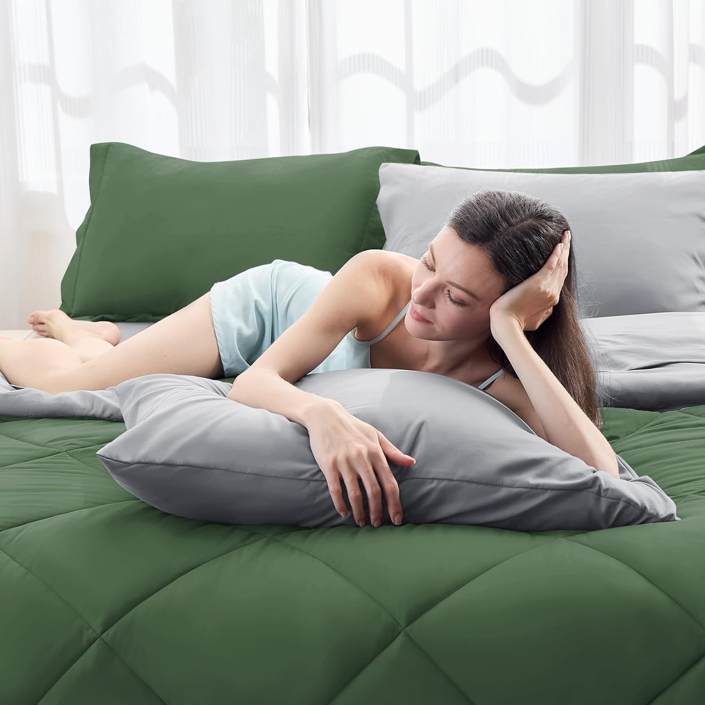 HEVUMYI Queen Comforter Set - 7-Piece All Season Bed in a Bag Queen, Ultra Soft Bedding Set with Comforter, Flat Sheet, Fitted Sheet, Pillowcases, Pillow Shams, Green & Light Grey