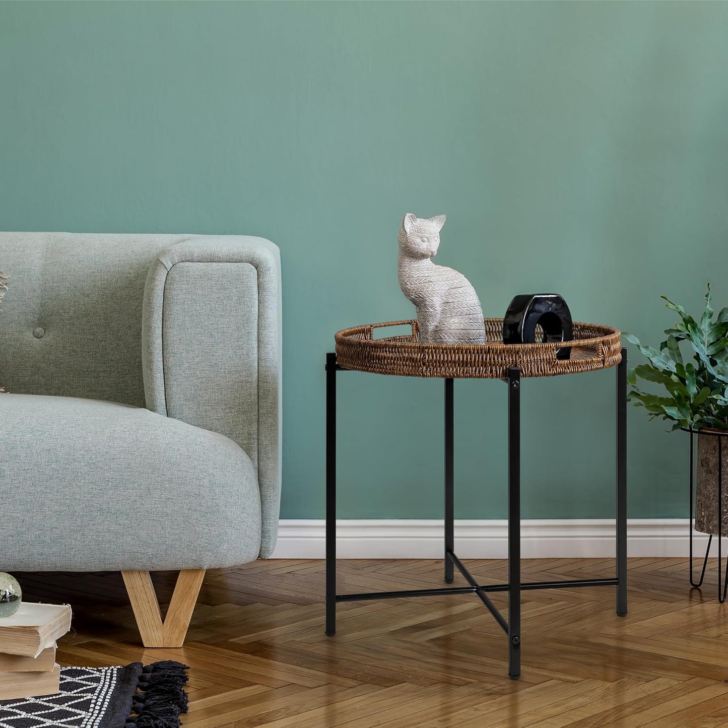 Brown Small Round End Table, 19in Rattan End Tables, Wicker Rattan Side Table, Round Sofa Side Table, Indoor Outdoor Side Tables for Patio, Living Room Bedroom Office