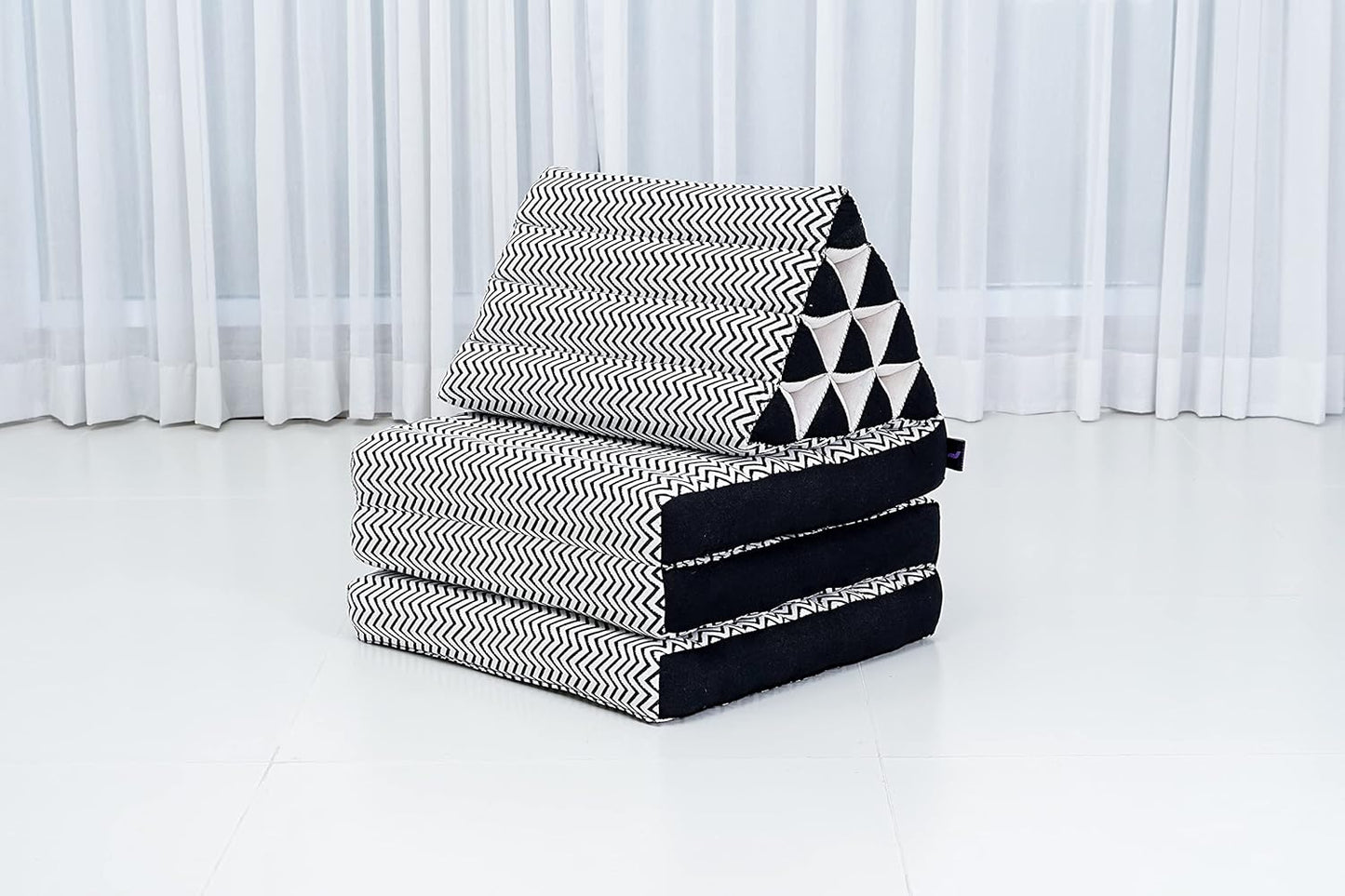 Leewadee - Comfortable Japanese Floor Mattress - Thai Floor Bed with Triangle Cushion - Futon Mattress - Thai Massage Mat, 67 x 21 inches, Black White, Kapok Filling
