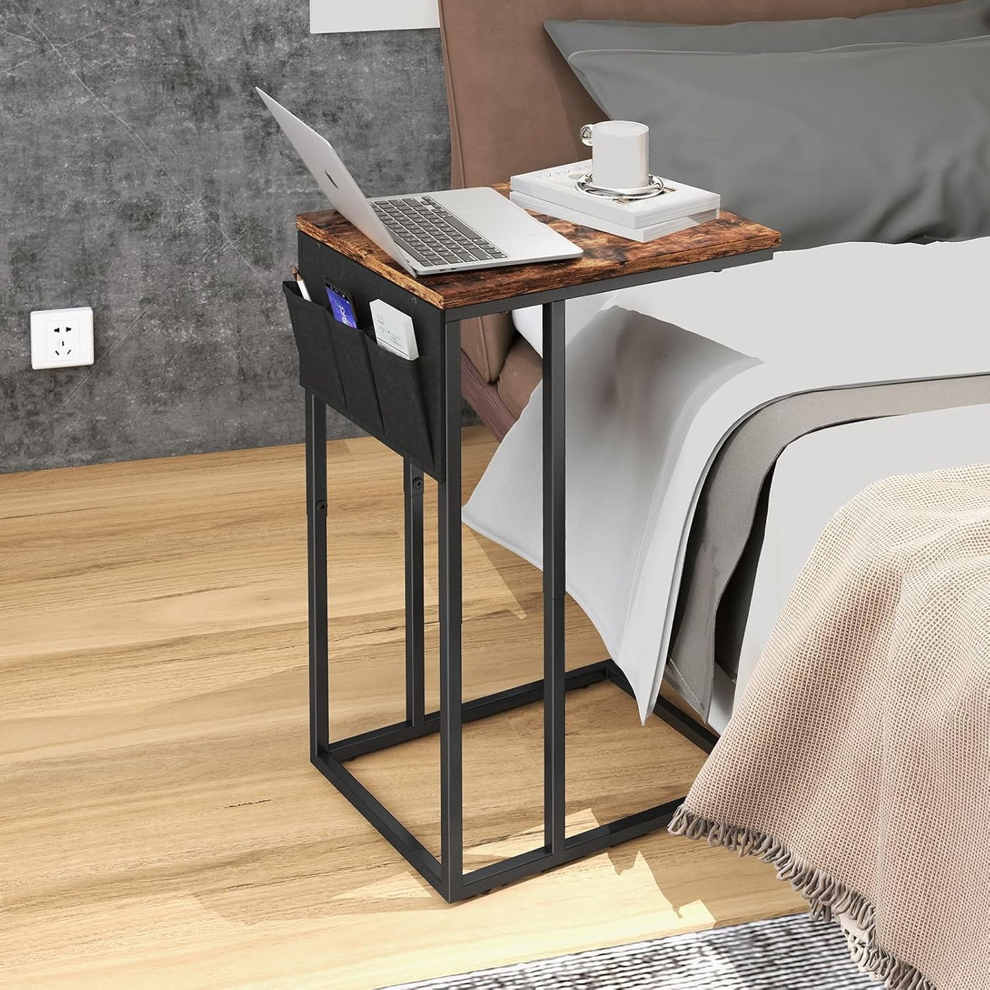 C Shaped End Table for Couch, Small Side Table for Sofa With Storage Bag, TV Tray for Living Room, Bedside Table for Bedroom, Snack End Table, Brown