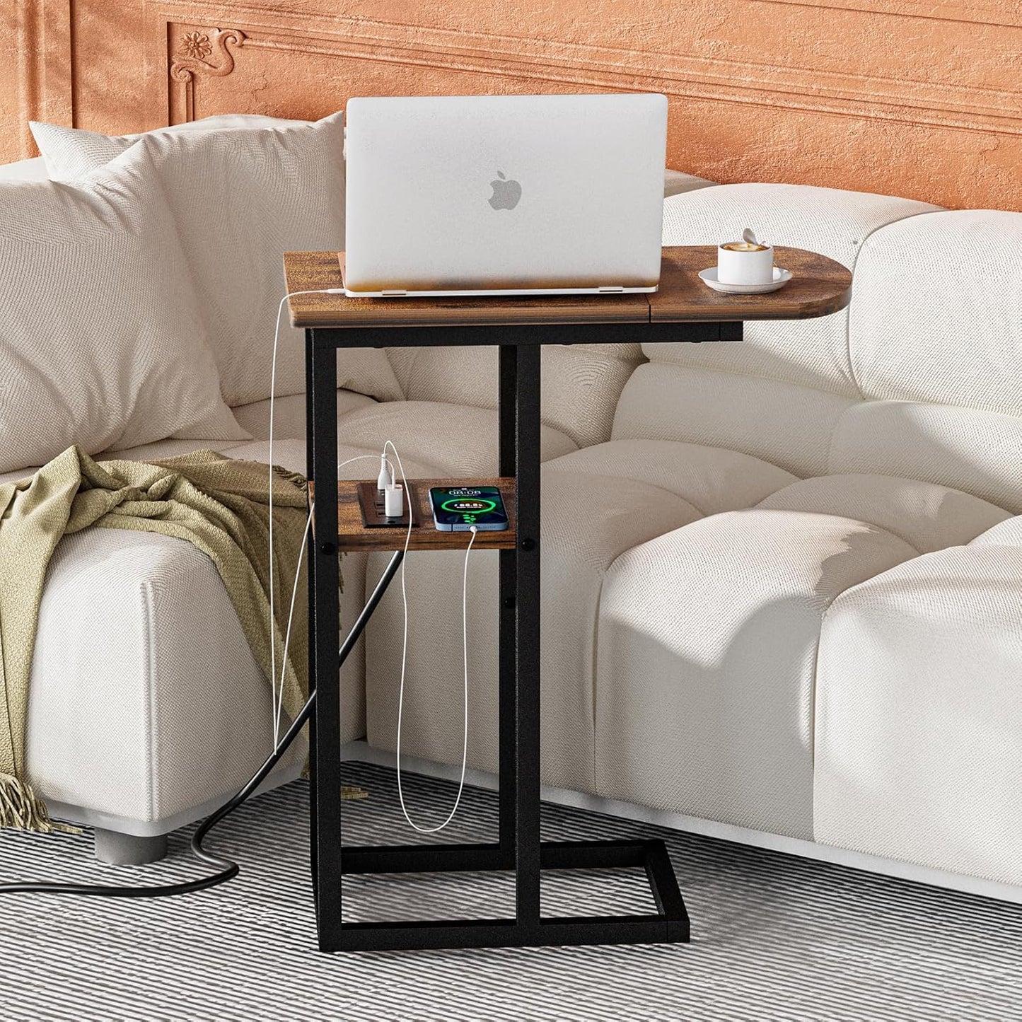 C Shaped End Table with Charging Station, Side Table for Living Room & Bedroom, Couch Laptop Table with USB Ports & Type-C Fast Charging Port, Snack Tray Table for Couch & Bed
