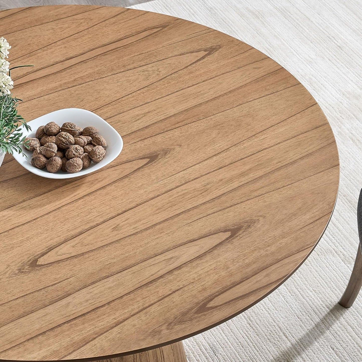 Wooden Kitchen Round Dining Table for 4-6, Round Kitchen Table with Circular Tabletop with Wood Pedestal Base, Rustic Farmhouse Furniture