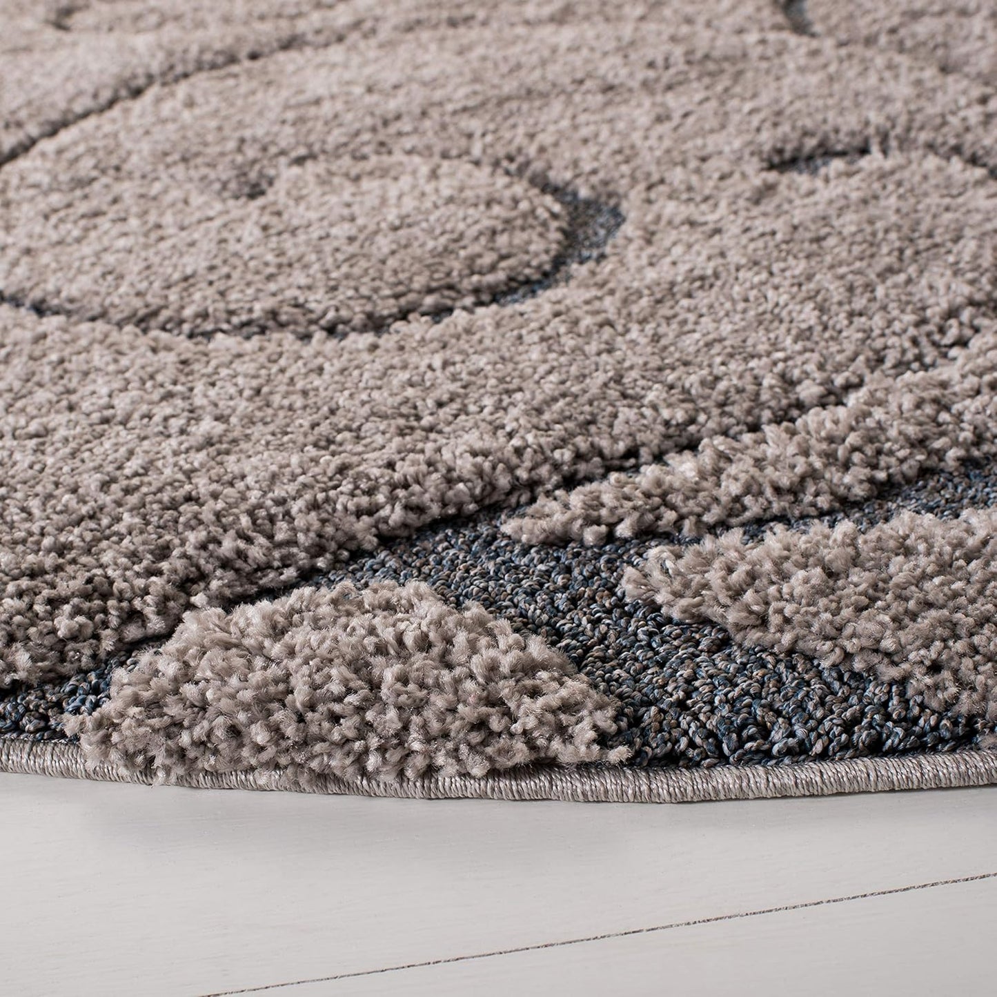 SAFAVIEH Florida Shag Collection Area Rug - 10' Round, Grey & Light Blue, Scroll Design, Non-Shedding & Easy Care, 1.2-inch Thick Ideal for High Traffic Areas in Living Room, Bedroom (SG455-1160)