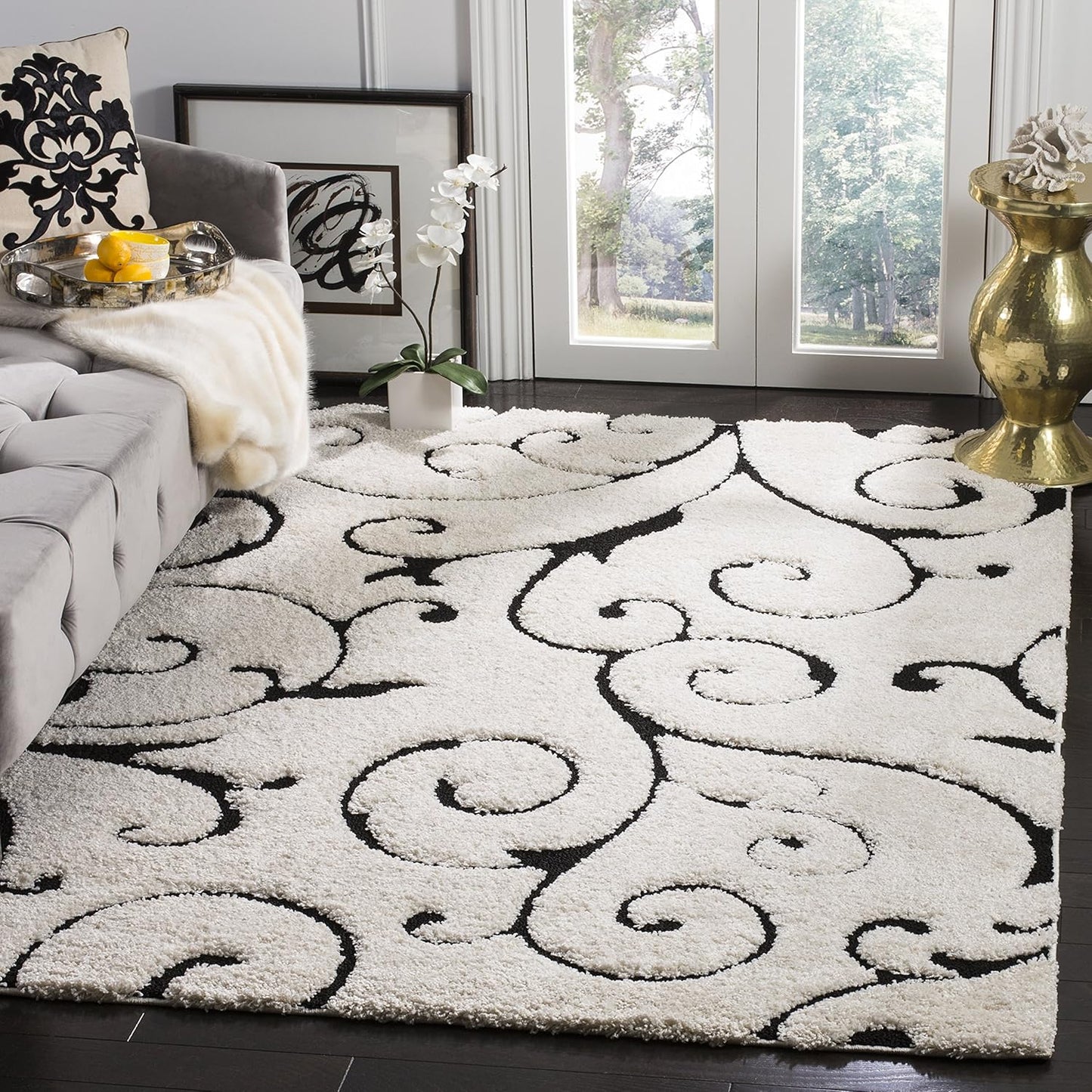 SAFAVIEH Florida Shag Collection Area Rug - 6' x 9', Ivory & Black, Scroll Design, Non-Shedding & Easy Care, 1.2-inch Thick Ideal for High Traffic Areas in Living Room, Bedroom (SG455-1290)