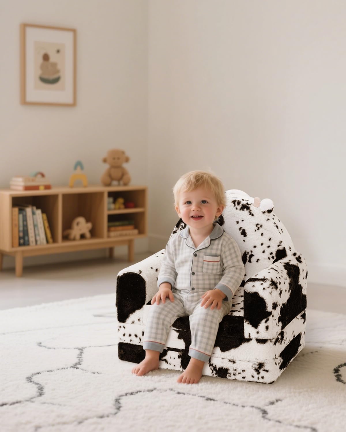 2-in-1 Toddler Chair and Couch – Soft Faux Rabbit Fur, Cow Pattern Design, Fold Out Seat for Reading & Nap, Ages 1–3
