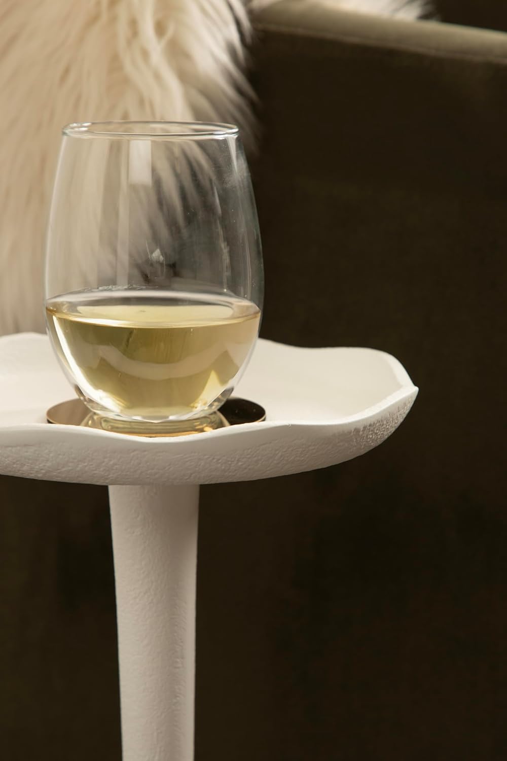 Kate and Laurel Alessia Modern Decorative Metal Drink Table, 8 x 8 x 22, White, Transitional Round Cast Aluminum Pedestal Plant Stand with Rough Texture and Wavy Scalloped Edge