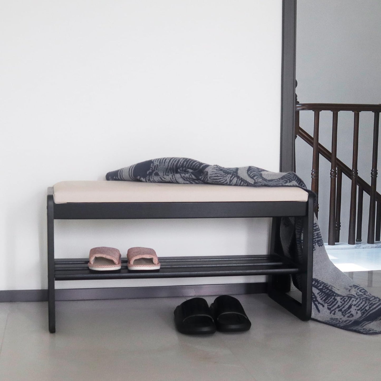 Solid Wood Shoe Rack, 2 Tier Shoe Storage Bench with Cushion Seat, 10 Pair Shoe Organizer for Entryway, Black, 39 Inch