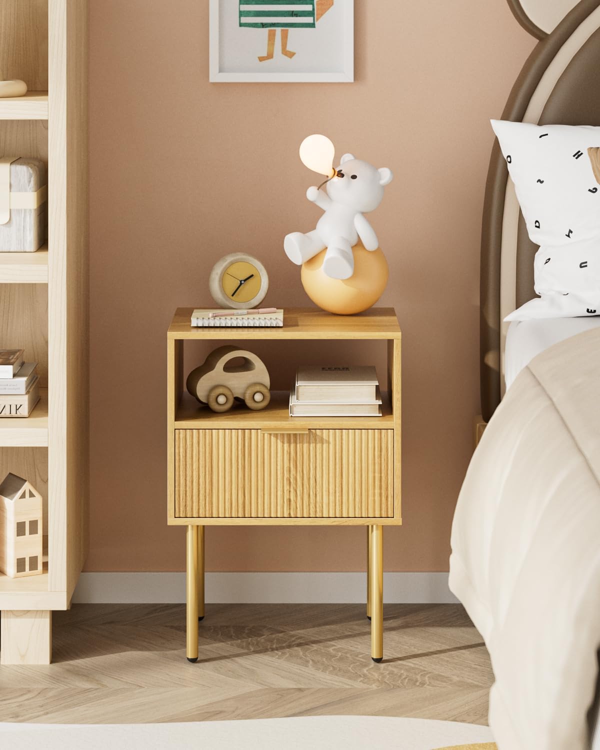 Nightstand,Morden Bedside Table with Gold Frame,Small White Night Stand,End Table,Bedside Furniture,Side Table with Drawer and Shelf for Bedroom,Living Room (1Drawer, Oak)