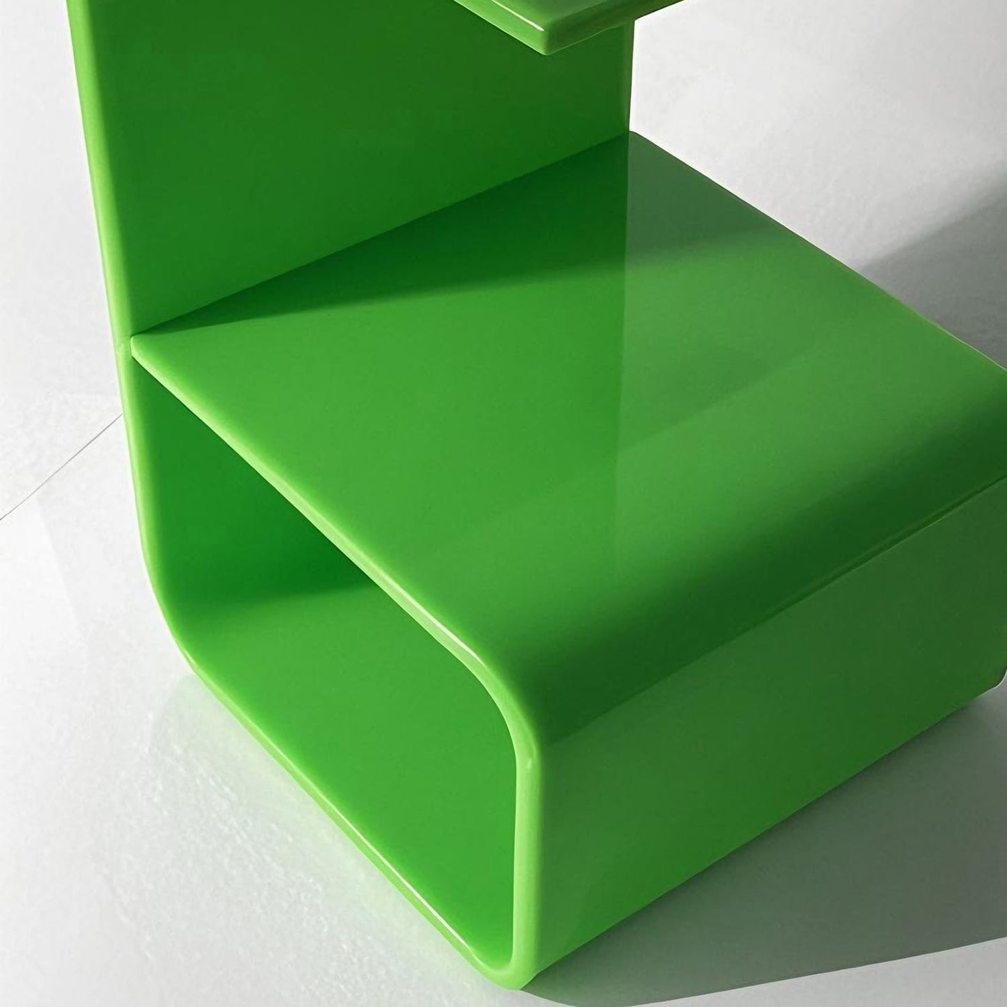 Acrylic End Table for Nightstand,21" H C-Shaped End Table for Living Room,Bathroom,Bedside Table for Bedroom.Side Tables for Living Room for Small Spaces