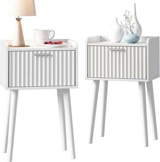 LAATOOREE Nightstand Set of 2, Small Bed Side Table with Fluted Door, End Table with Solid Wood Legs, Mid-Century Bedside Table for Bedroom Small Space
