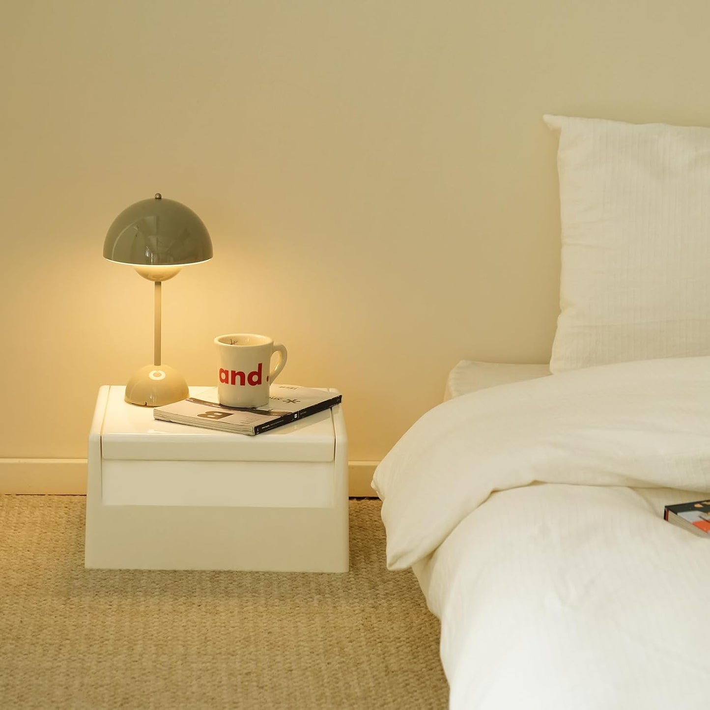 Nightstand Bedside with Storage Space, Multifunctional Colorful Plastic End Table Small Side Table for Bedroom, Dorm and Small Spaces, Easy Assembly(14.7" D x 11.8" W x 15.8" H, White)