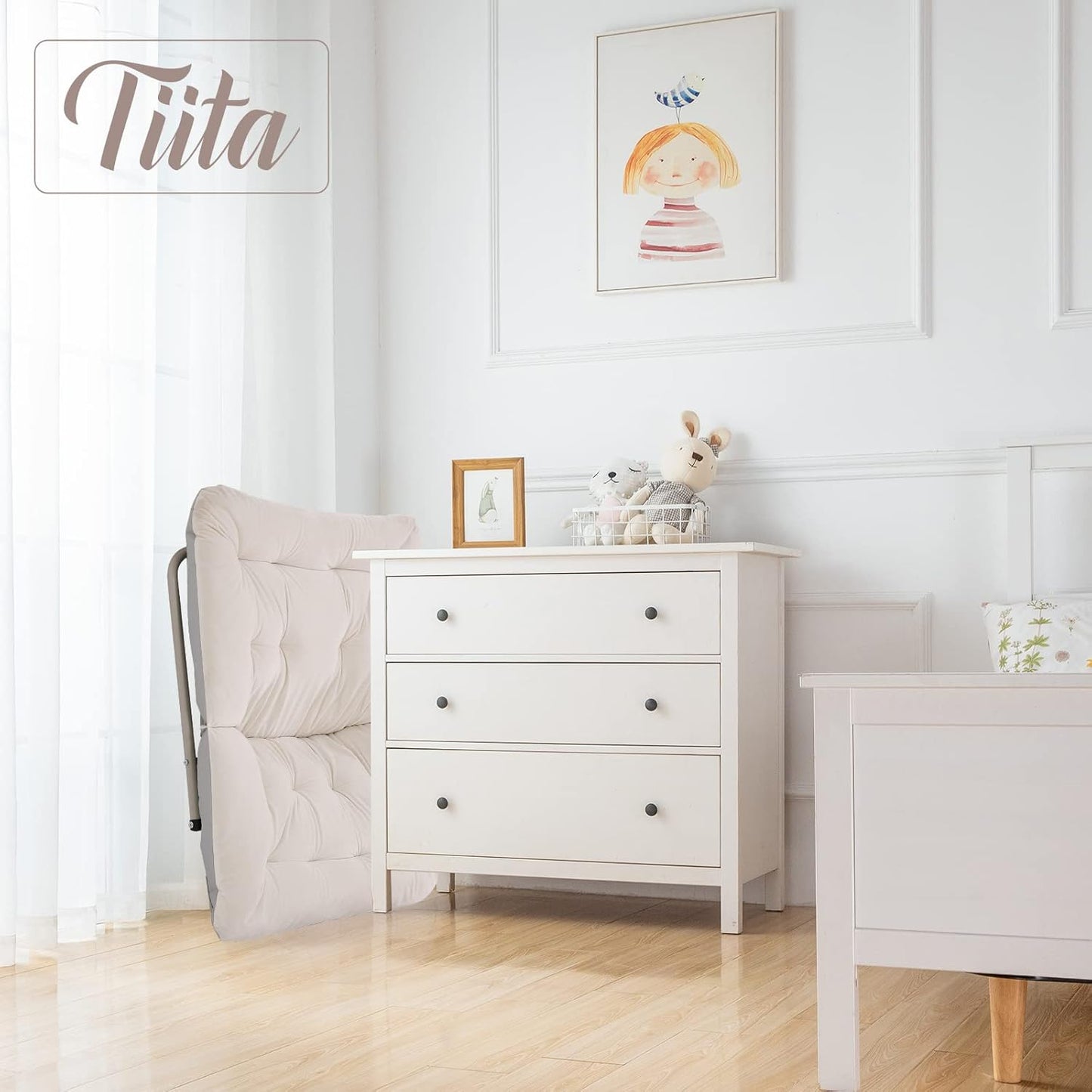 Tiita Comfy Folded Chair, Soft Faux Fur Oversized Folding Accent Chair, Lounge Lazy Chair for Kids Teens Adults, Metal Frame Moon Chair for Bedroom, Living Room, Dorm Rooms