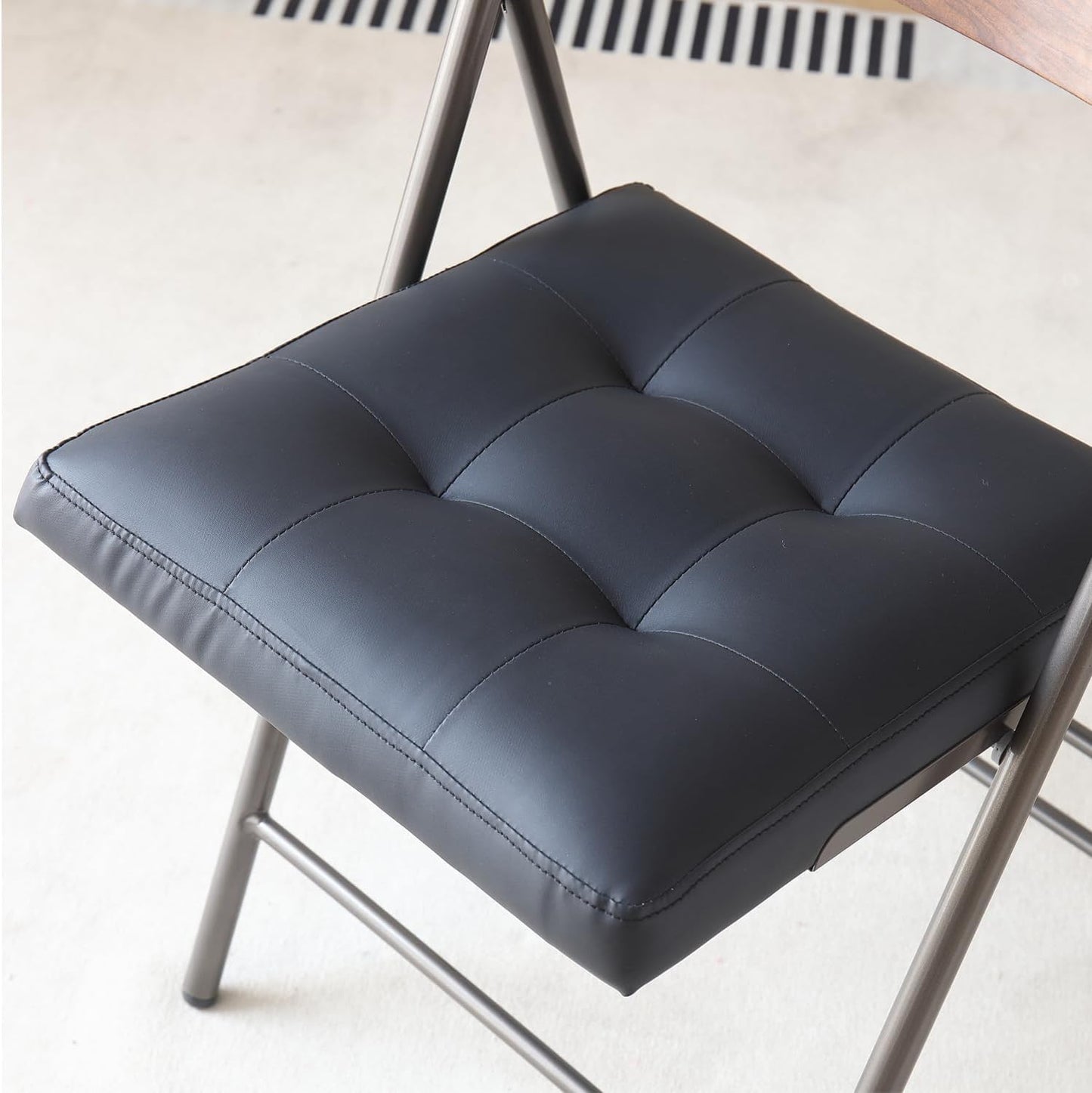 2 Pack Folding Chairs with Thick Padded Seat,Heavy Duty Steel Frame Foldable Dining Chairs with Soft Cushion Set of 2,Portable Indoor Outdoor for Home Kitchen,Office,Events,Wedding(Black)