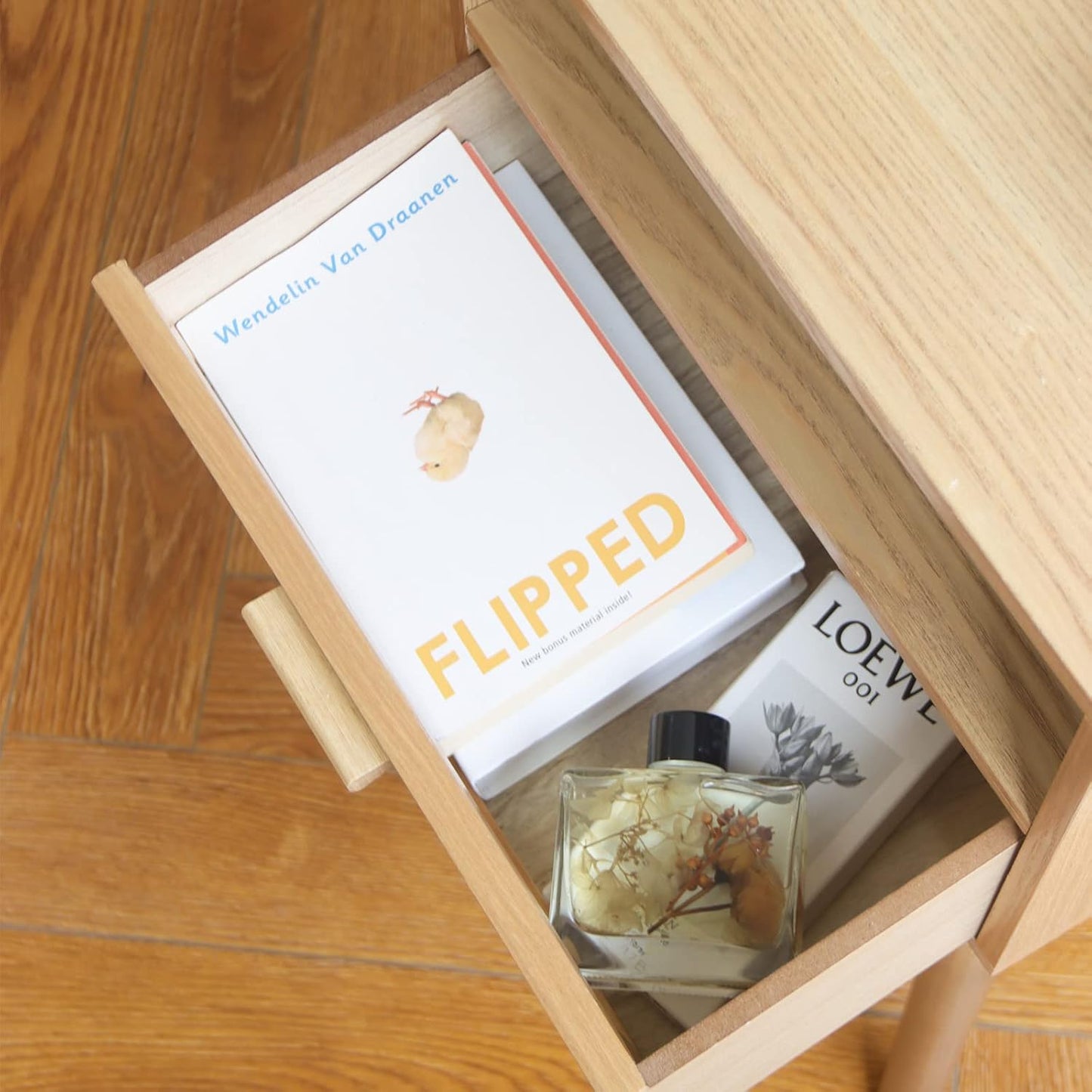 MaxSmeo Bedside Table, Small Nightstand with Charging Station, Rattan Side Table Wood End Table for Living Room, Bedroom and Small Spaces, Mid Century Modern Nightstand, Easy Assembly (Natural)