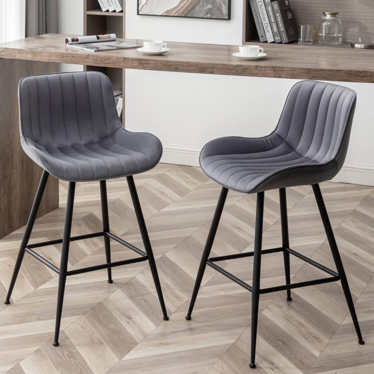 Counter Height Bar Stools, Modern Velvet Barstools Set of 2 with Black Legs and Fabric Seat and Back for Kitchen Island, Grey.