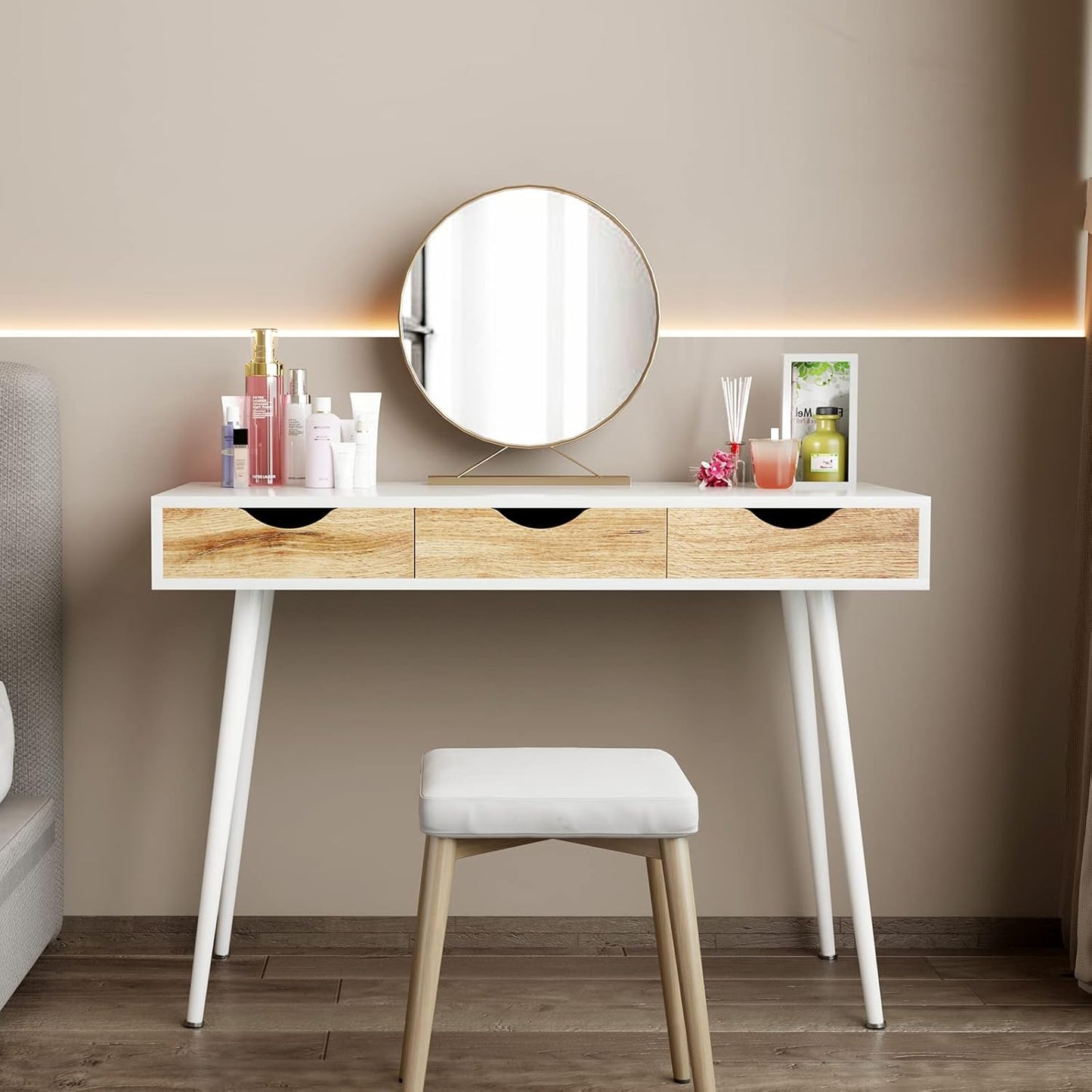Need White Desk with Storage Desk Drawer Dressing Table,Writing Computer Desk Modern with 3 Drawers, Makeup Vanity Table GCBG1016-ND