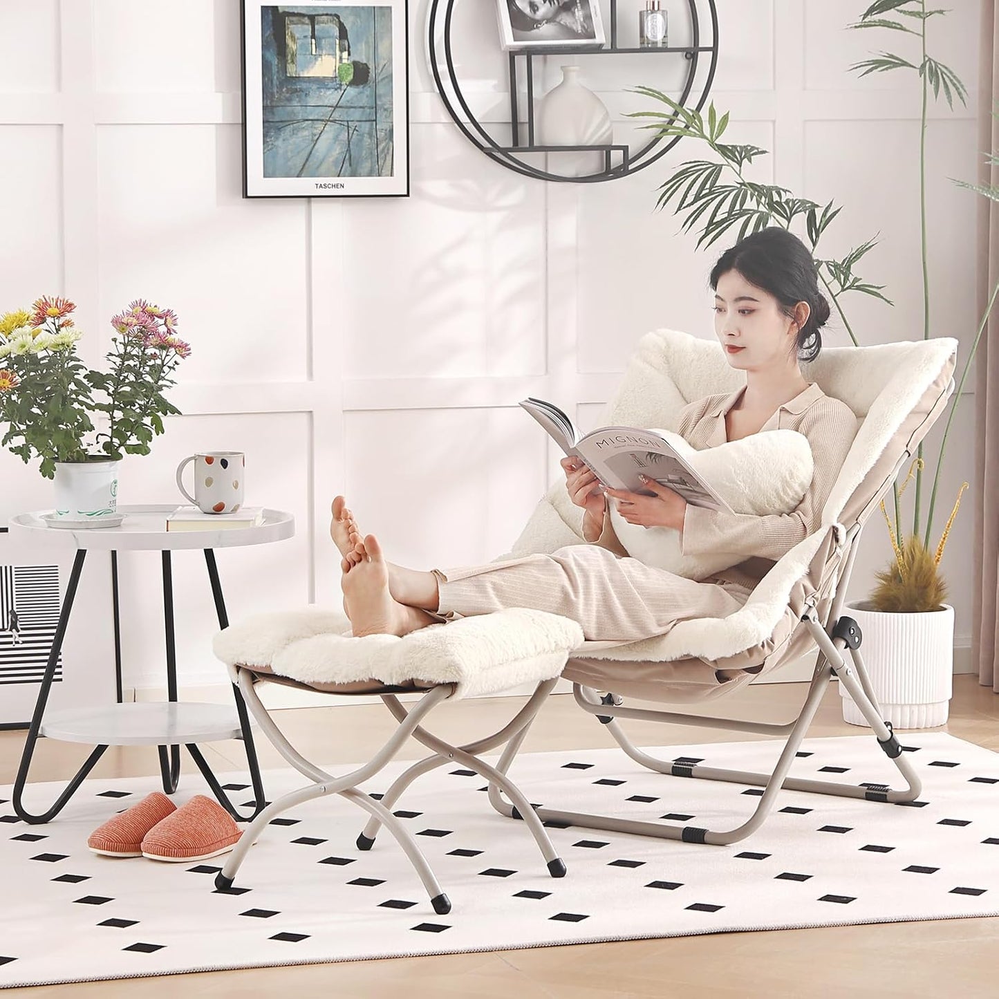 Saucer Chair with Ottoman, Comfy Oversized Folding Chair, Faux-Fur Reading Chair for Adults, Foldable Accent Lazy Chair, Metal Frame Lounge Chair for Living Room, Bedroom, Beige