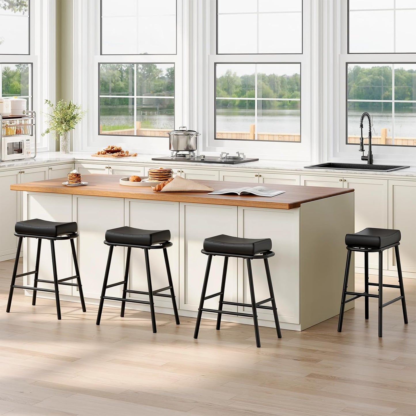 HOOBRO Bar Stools, Set of 2 Bar Chairs, 24” Barstools for Kitchen Counter, PU Upholstered Barstools, Kitchen Stools with Armrest and Footrests, Backless, for Kitchen, Dining Room, Black BB40MDP201