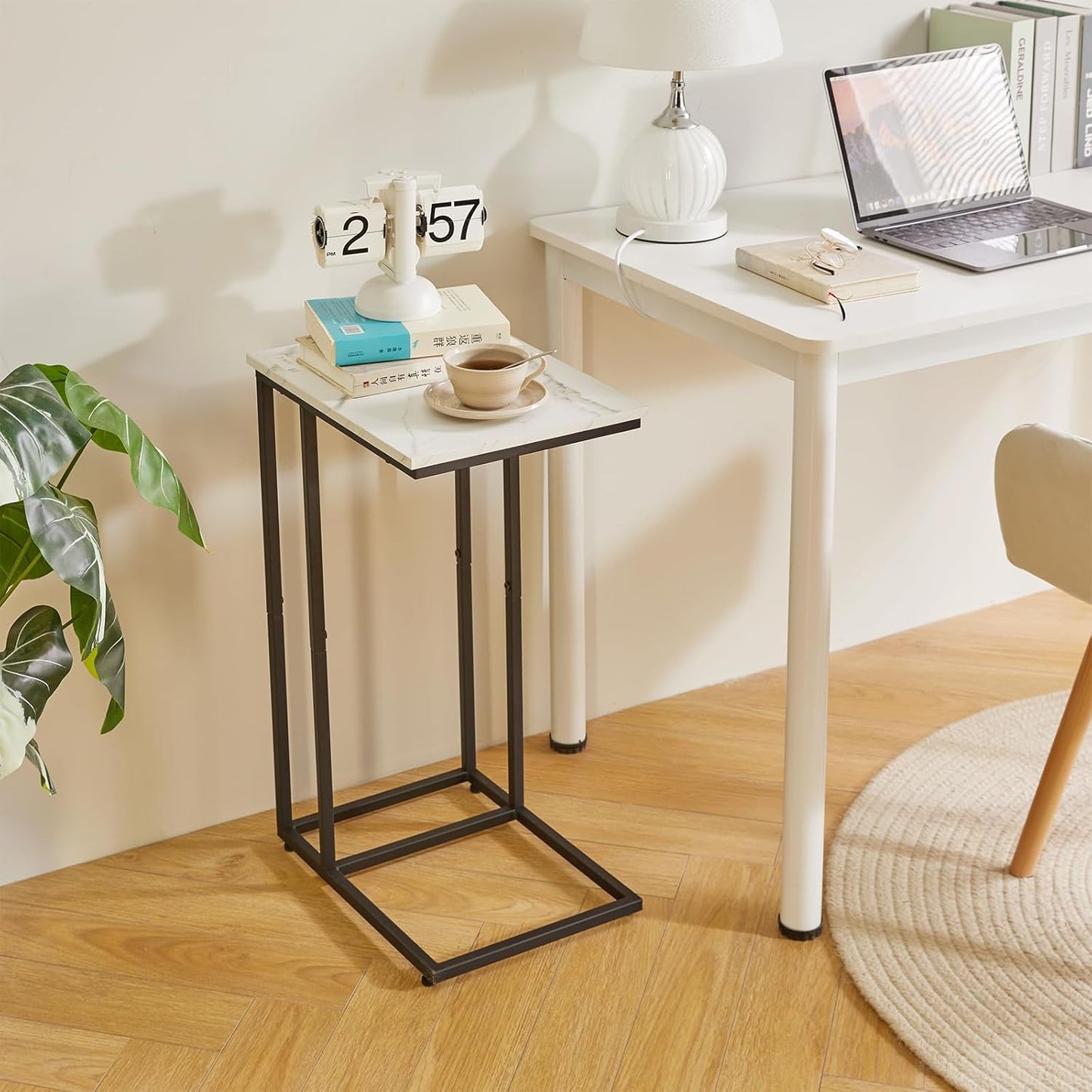 Side Table Small End Table C Shaped, Slide Under Laptop Desk for Couch, Living Room Side Table, TV Trays for Eating on Couch, Faux Marble+Black YD-TM051B