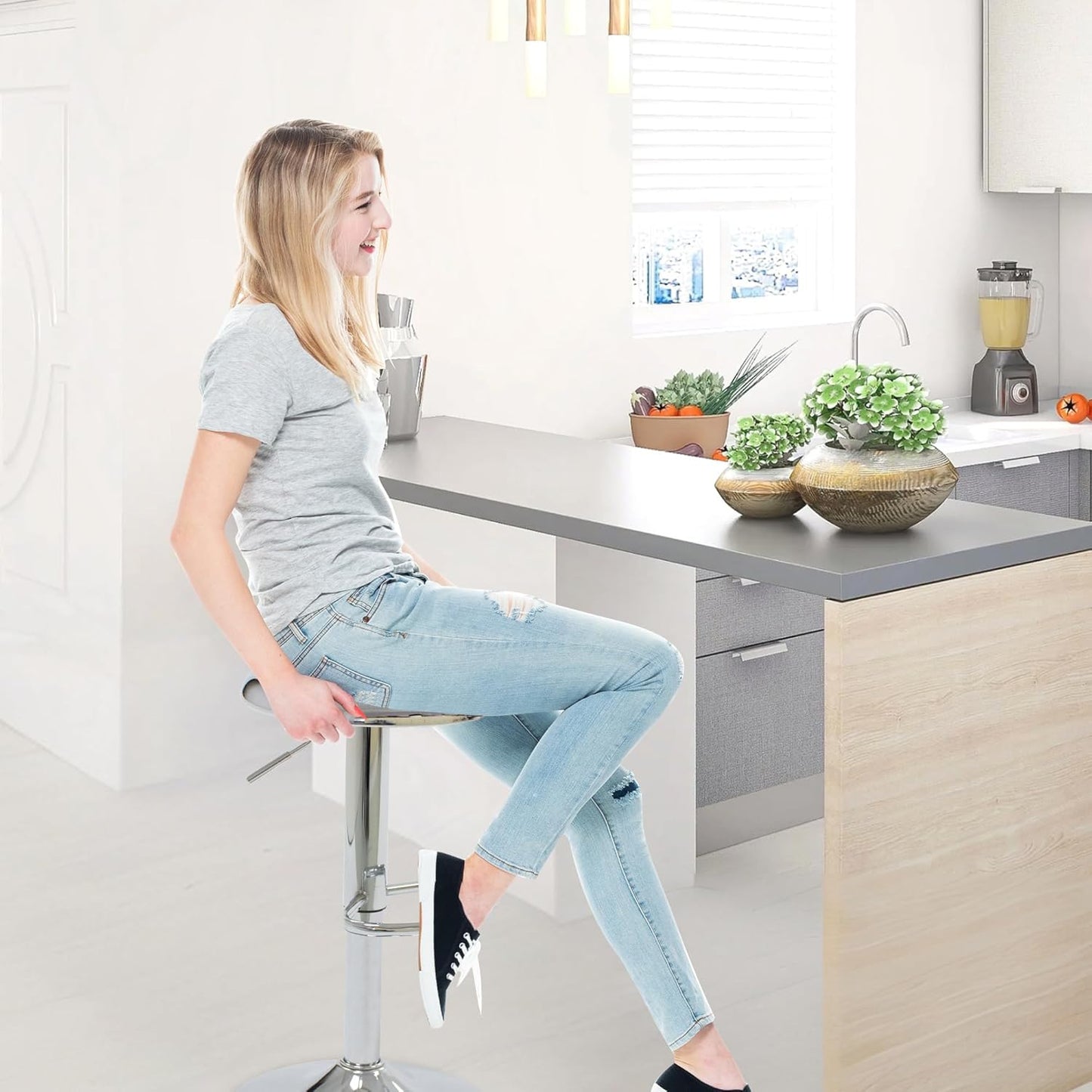 CAROLMADE Bar Stools Set of 2, Adjustable Metal Bar stools Swivel Counter Height Stool Backless Barstools for Kitchen Island Pub, Chrome