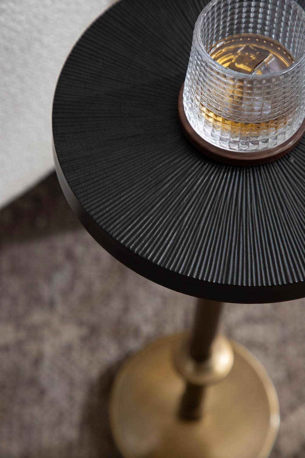 Kate and Laurel Engles Traditional Adjustable-Height Pedestal Drink Table, 10 x 10 x 30, Antique Brass and Black, Vintage Round Indoor Metal Plant Stand with Embossed Sunburst Pattern