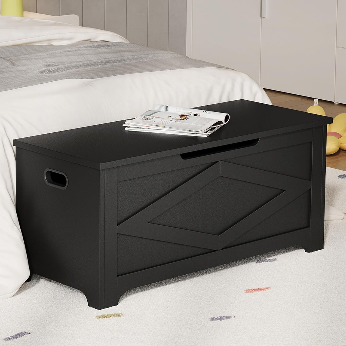 GarveeHome 39.4" Storage Chest, Wooden Storage Bench with Safety Hinges, Easy Assembly, Large Toy Chest for Entryway, Living Room, Bedroom