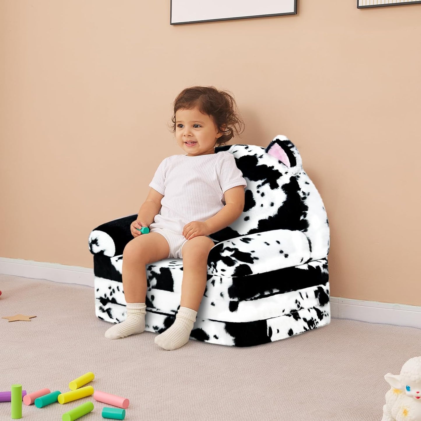 Toddler Chair with Faux Rabbit Fur – 2-in-1 Foldable Kids Couch, Soft Sofa for Reading, Napping, Bedroom or Playroom Use, 18 Months+ （Cow & Cat）