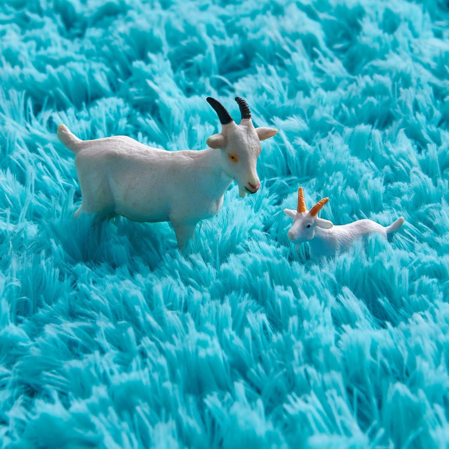 FJZFING Blue Round Rug Ultra-Soft Plush Modern 6x6 Circle Area Rug for Kid's Bedroom, Fluffy Shag Circular Rug for Nursery Room, Non-Slip Home Decor Cute Blue Carpet for Teen's Room