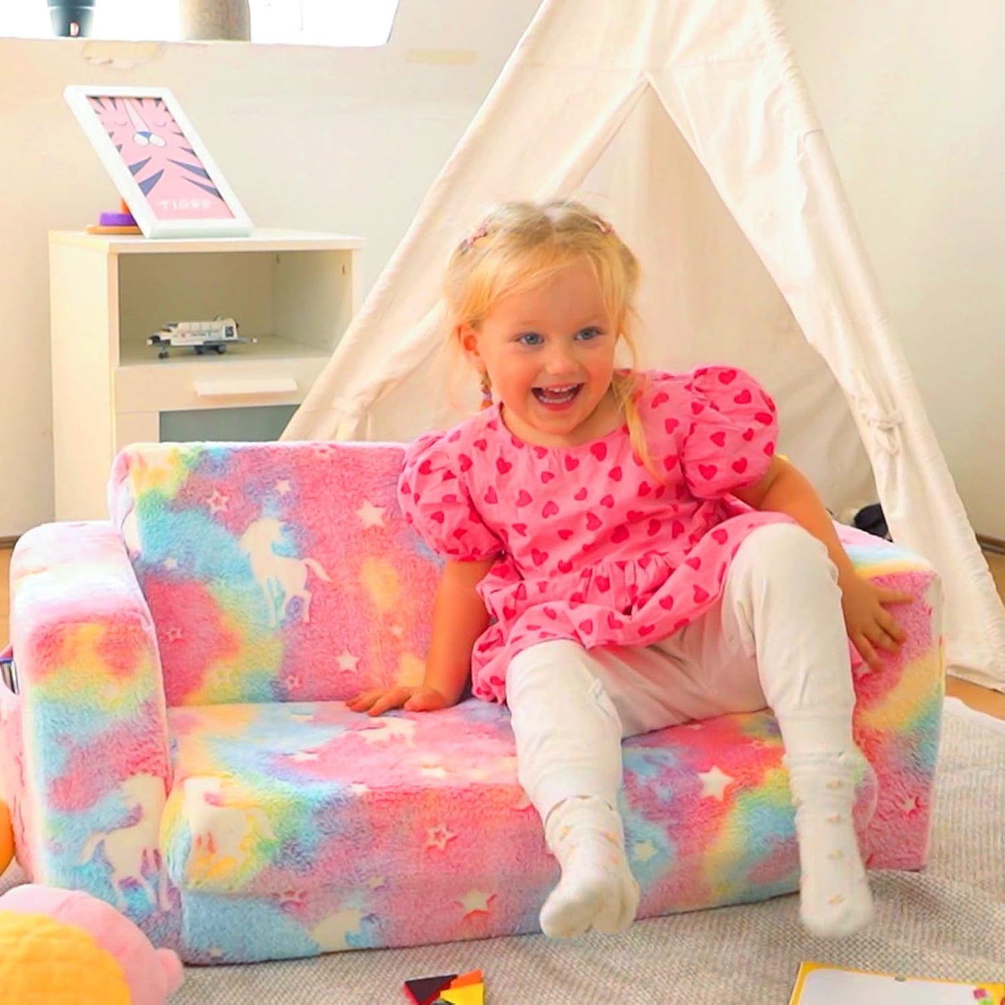 ALIMORDEN Fold Out Toddler Couch, Extra Wide Comfy 2-in-1 Cuddly Sherpa Sofa for Kids, with Removable Baby Friendly Blanket, Convertible Sofa to Bed, Unicorn