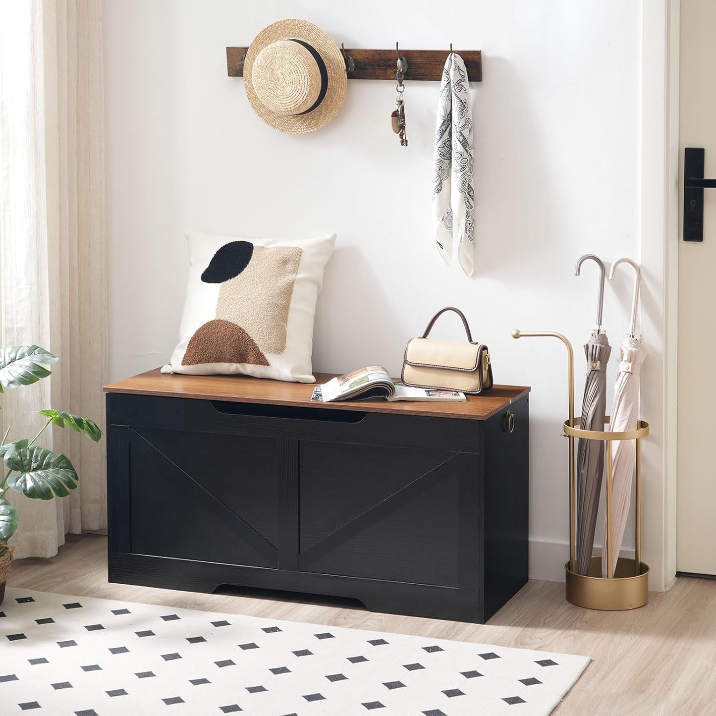 HOOBRO Storage Bench, 39.4" Retro Wooden Storage Chest with U-Shaped Cut-Out Pull, Safety Hinge, Supports 220 lb and Easy Assembly for Toy Box Organizer (Black and Walnut) BH771CW01