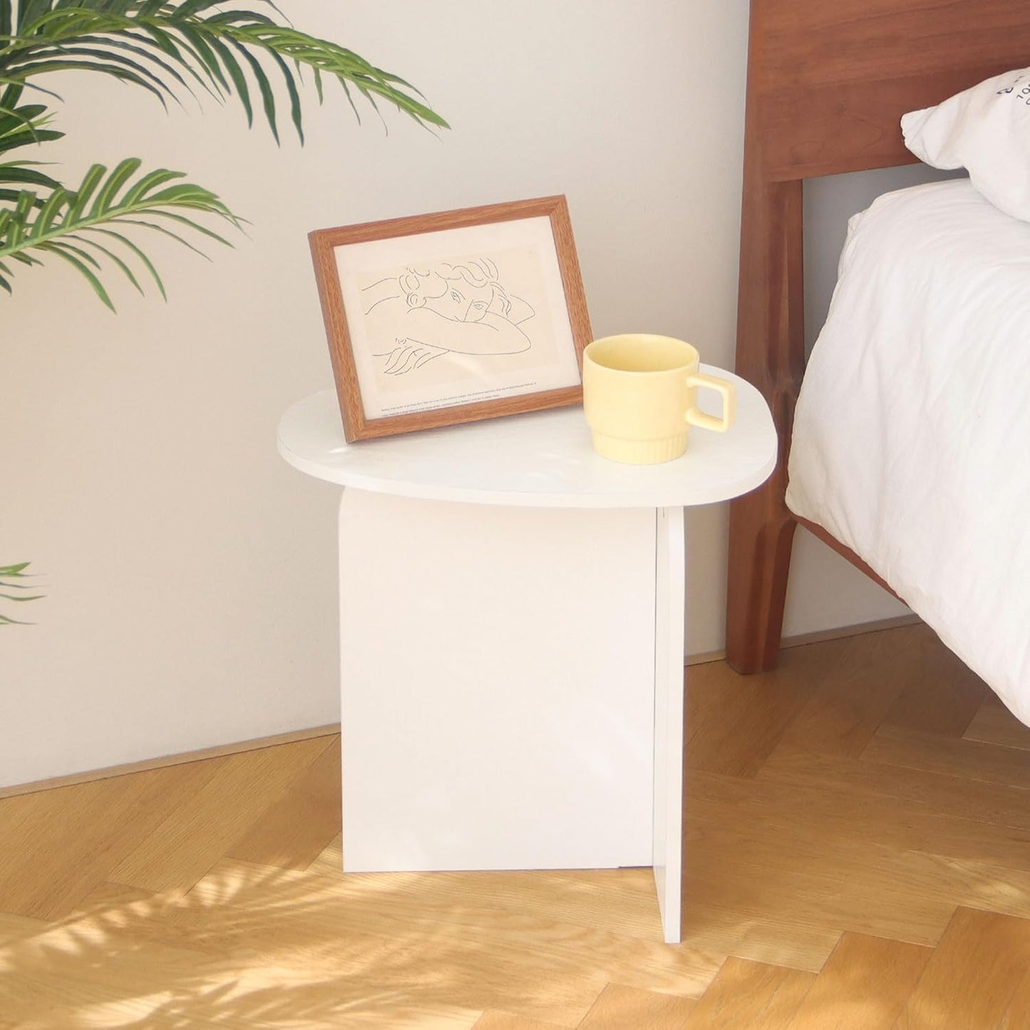AWASEN White Side Table, Small Triangle End Table Living Room, Modern Accent Table with Unique Tabletop, Mini Bedside Table for Small Spaces, White