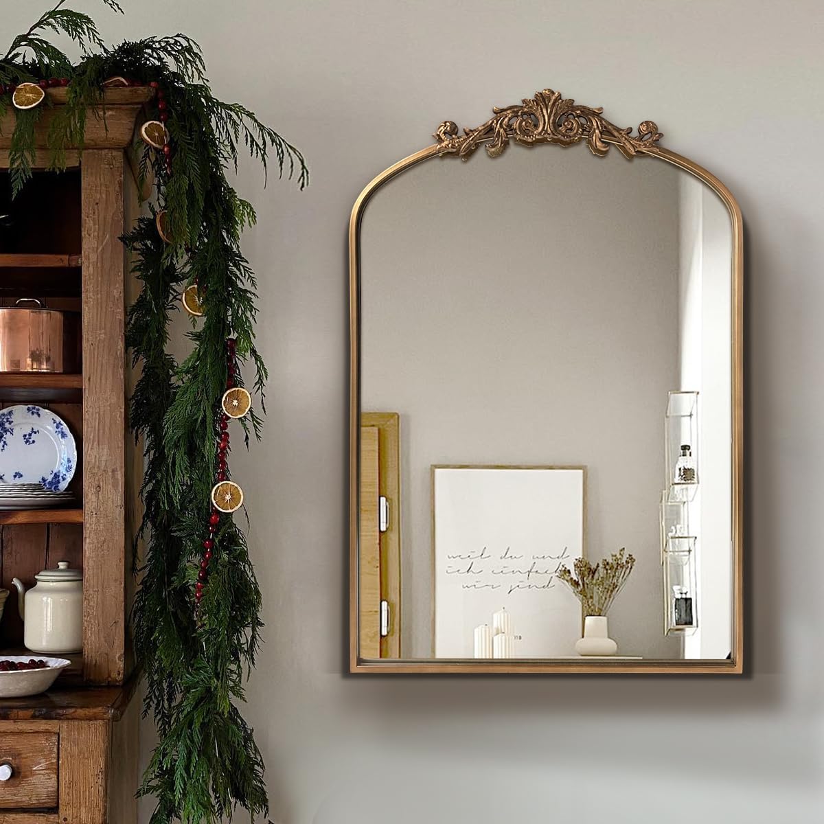 WAMIRRO Antique Mirror,Gold Traditional Vintage Ornate Baroque Arched Brass Mirrors Entryway/Fireplace/Living Room/Hallway/Bathroom 24"X36"