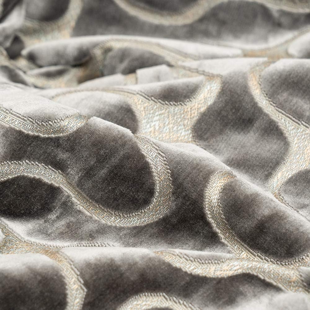 Yangest Silver Grey Square Throw Pillow Cover Wavy Velvet Cushion Cover Modern Zippered Pillowcase for Sofa Couch Bedroom Living Room Chair, 18 x 18 Inch