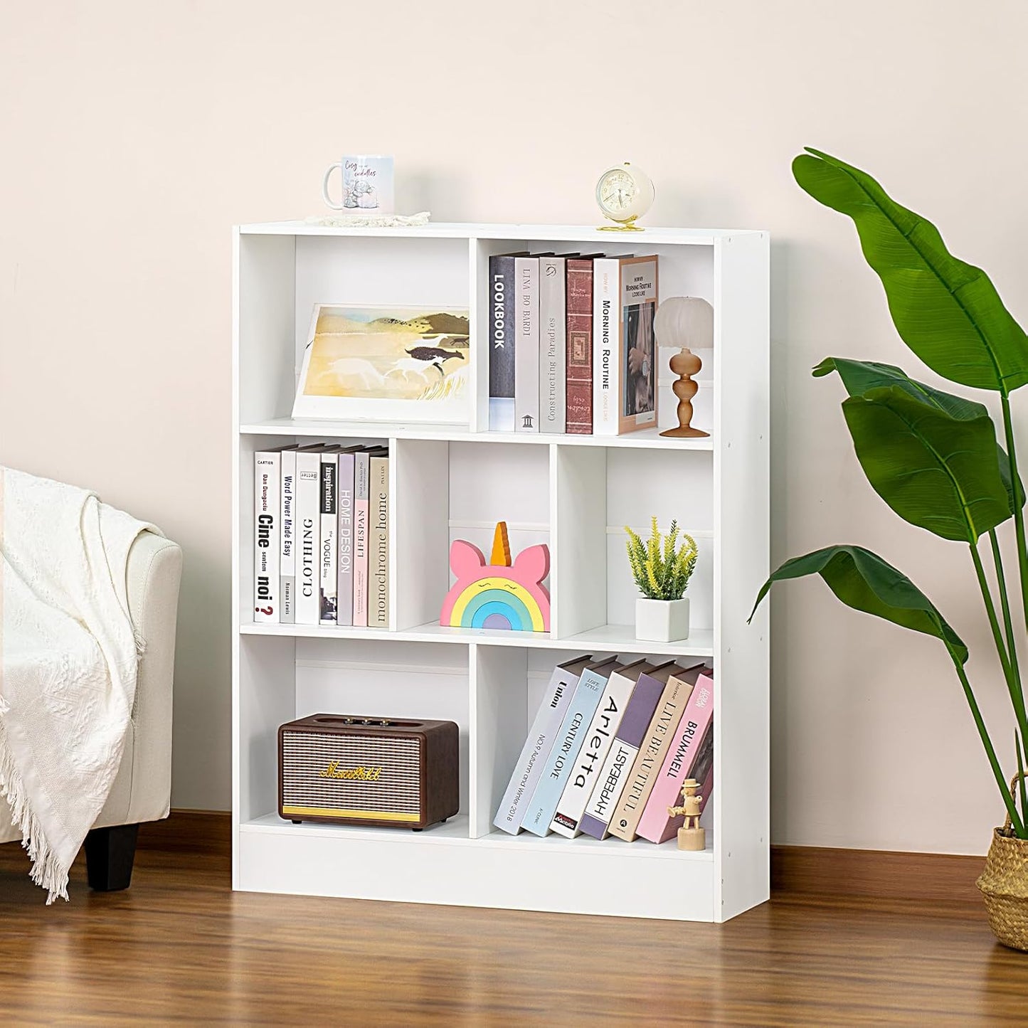 YAHARBO White 7 Cube Bookshelf,3 Tier Modern Horizontal Bookcase,Wooden Low Book Shelf Display Storage Cabinet with Base,Floor Standing Short Bookshelves Open Organizer for Bedroom,Living Room,Office