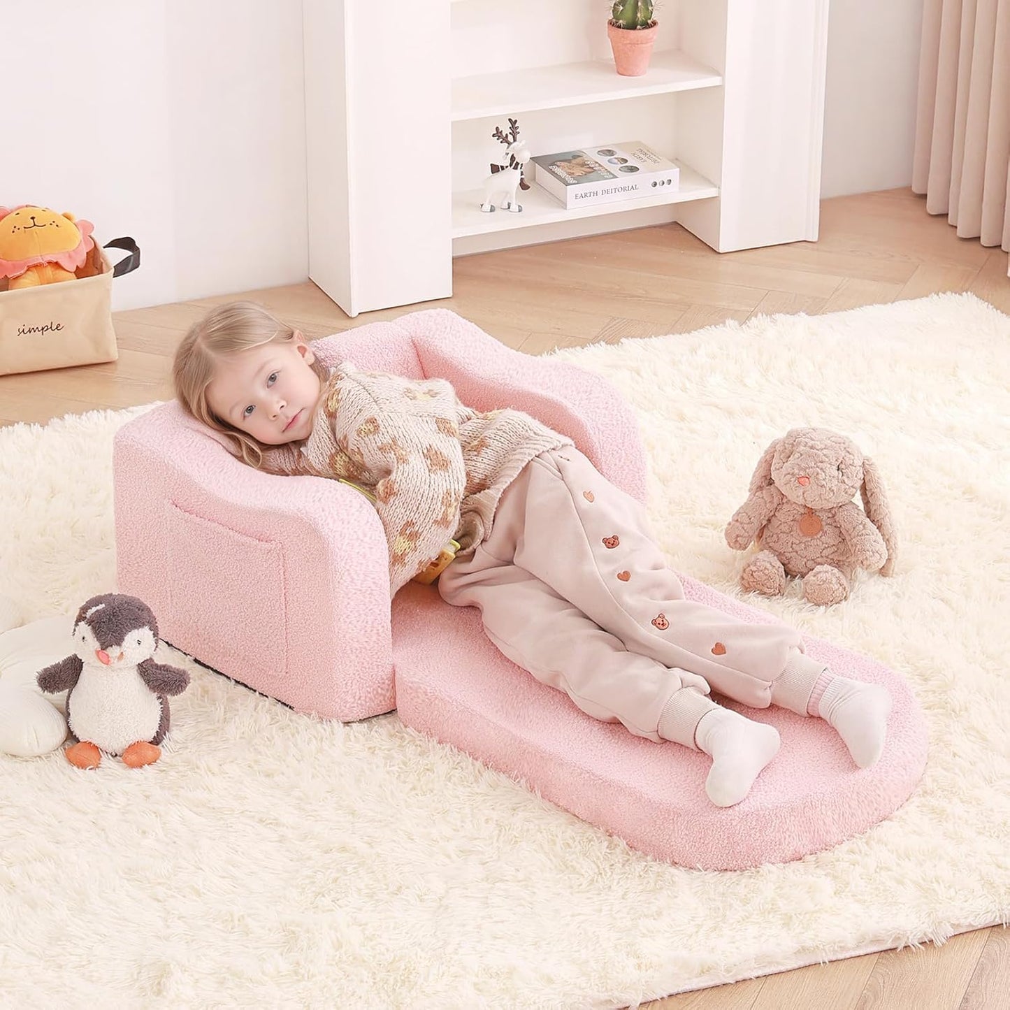 Welnow Kids Sofa, 2-in-1 Soft Sherpa Toddler Chair, Convertible Toddler Couch Lounger, Flip Out Kids Couch Chair with Side Pockets & Removable Cover for Girls and Boys, Pink