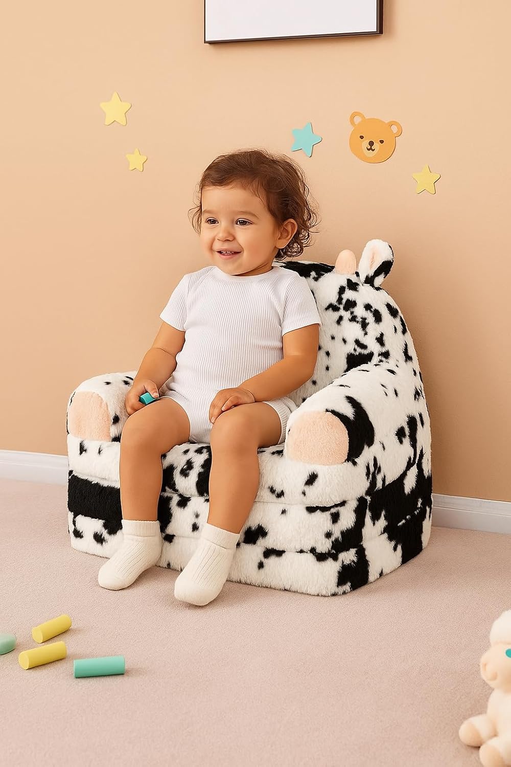 Toddler Chair with Faux Rabbit Fur – 2-in-1 Foldable Kids Couch, Soft Sofa for Reading, Napping, Bedroom or Playroom Use, 18 Months+ （Cow）