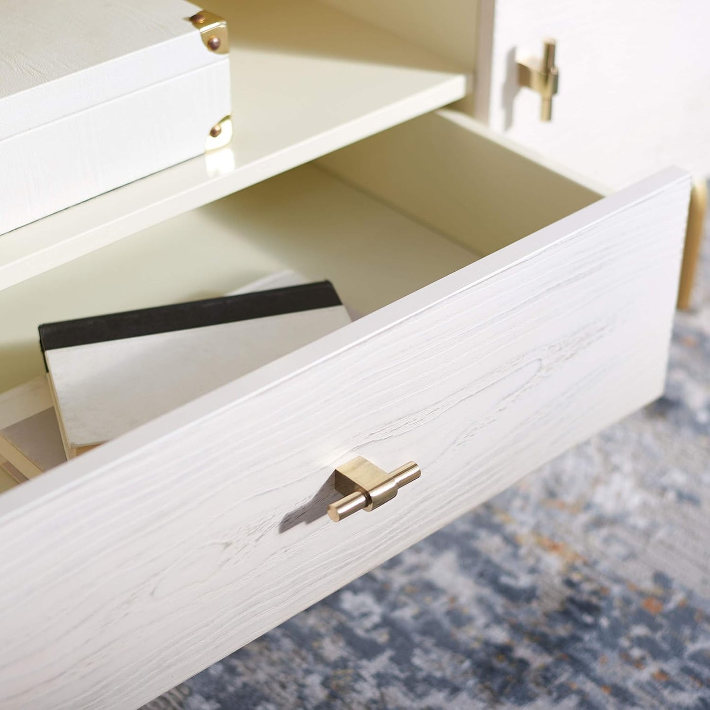 SAFAVIEH Genevieve TV Stand for up to 65" Flatscreen – Cream & White Washed Finish, Mid-Century Modern Storage Cabinet, Entertainment Media Console (MED5000D)