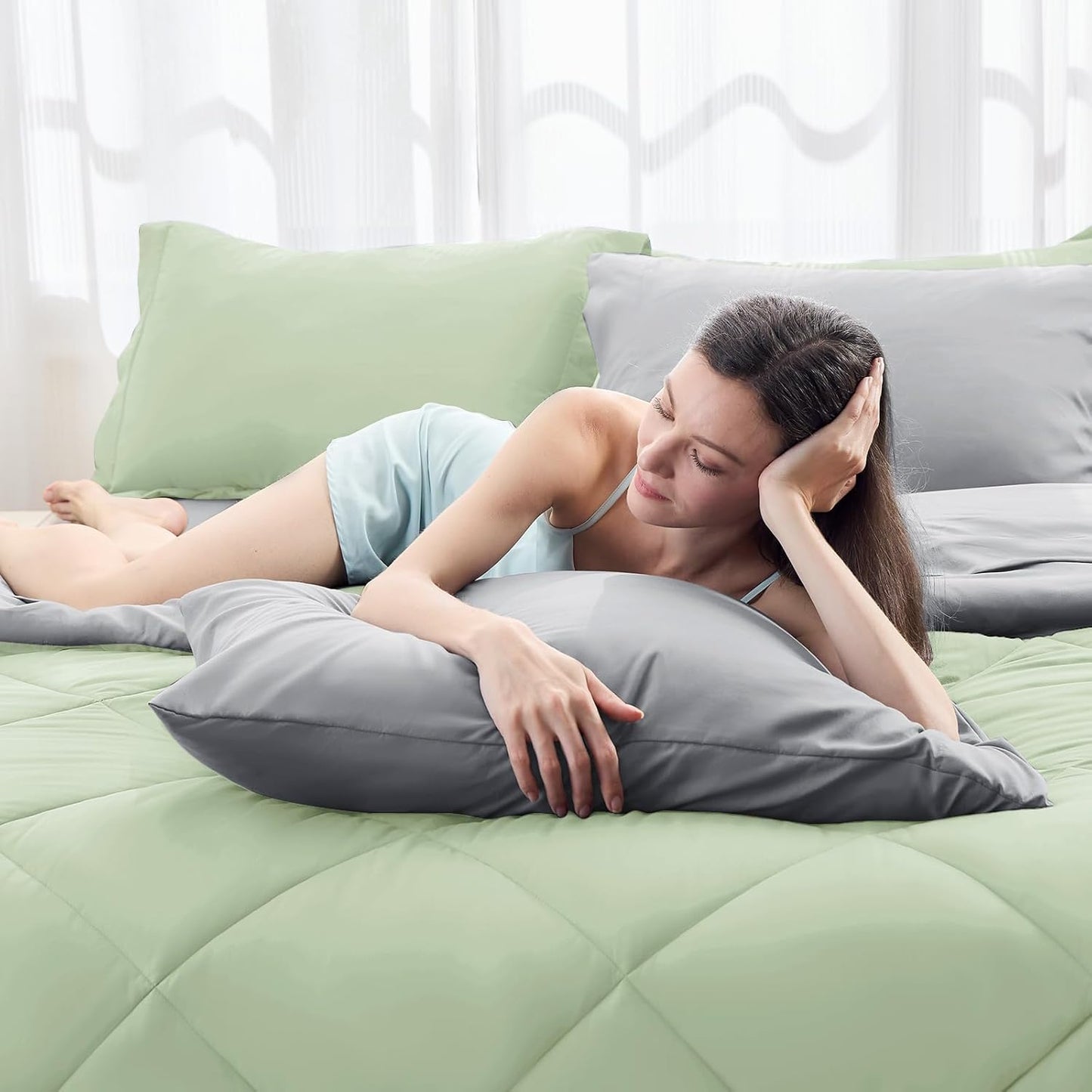 HEVUMYI Queen Comforter Set - 7-Piece All Season Bed in a Bag Queen, Ultra Soft Bedding Set with Comforter, Flat Sheet, Fitted Sheet, Pillowcases, Pillow Shams, Sage Green & Light Grey