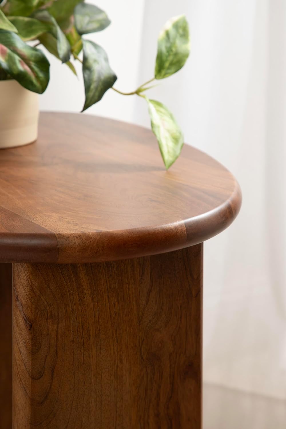 Kate and Laurel Tortola Modern Irregular Round Side Table, 22 x 18 x 20, Walnut Brown, Transitional Pebble End Table for Use as Bedroom Nightstand or Living Room Accent Table