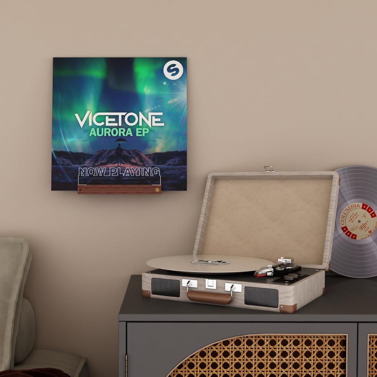 Now Playing Vinyl Record Stand Wall Mount, Light up Record Holder, Wooden Acrylic Display with 16 Color Lights for Albums, Room Decor, Gift for Vinyl Lovers