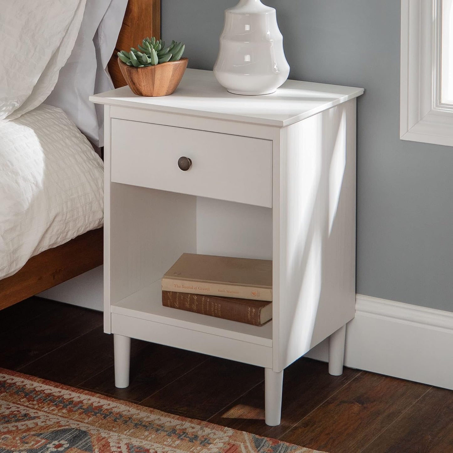 Walker Edison Traditional Wood 1 Drawer Nightstand Side Table Bedroom Storage Drawer and Shelf Bedside End Table, 18 Inch, White